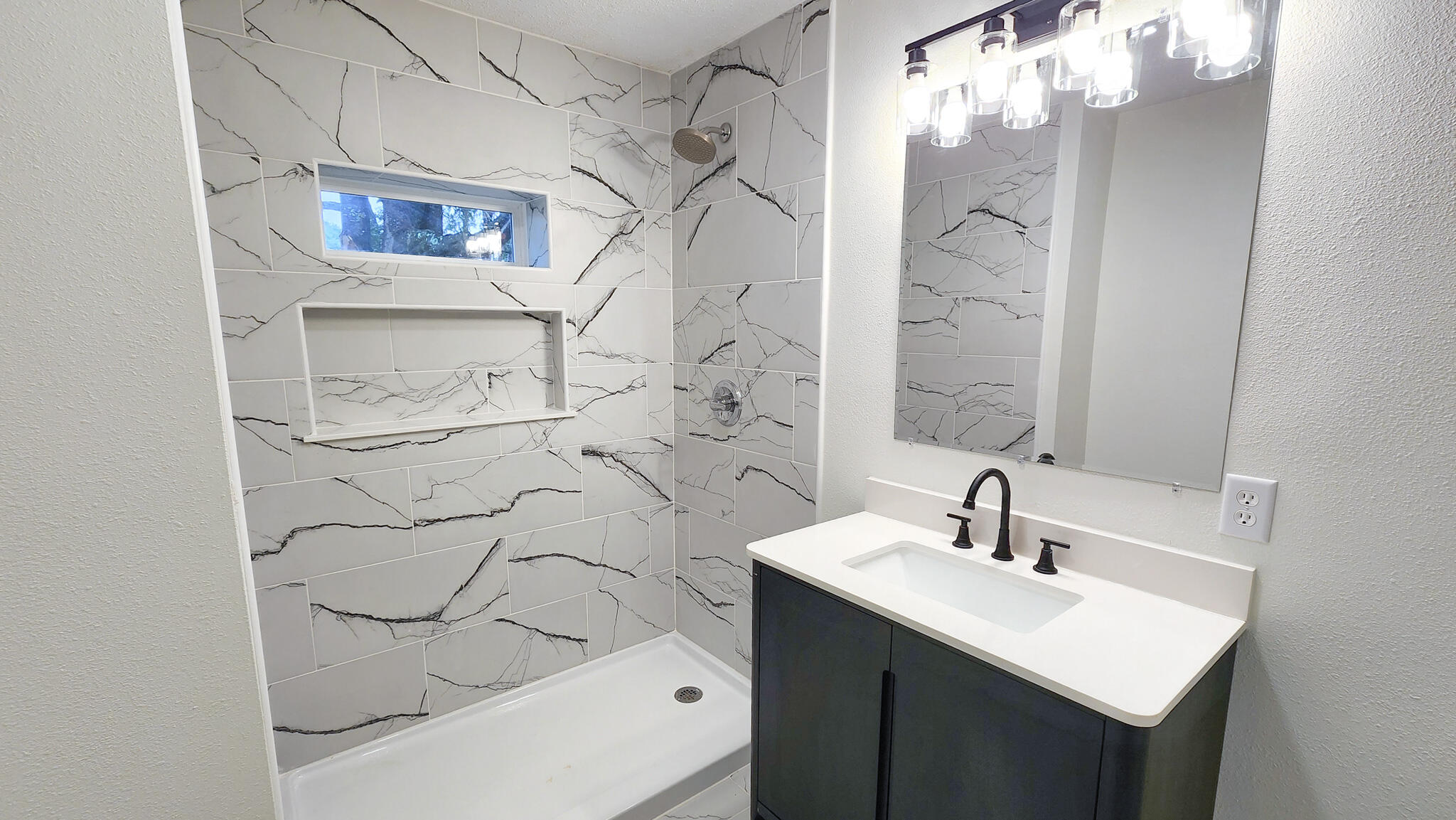 OAK TREE PARK - Residential