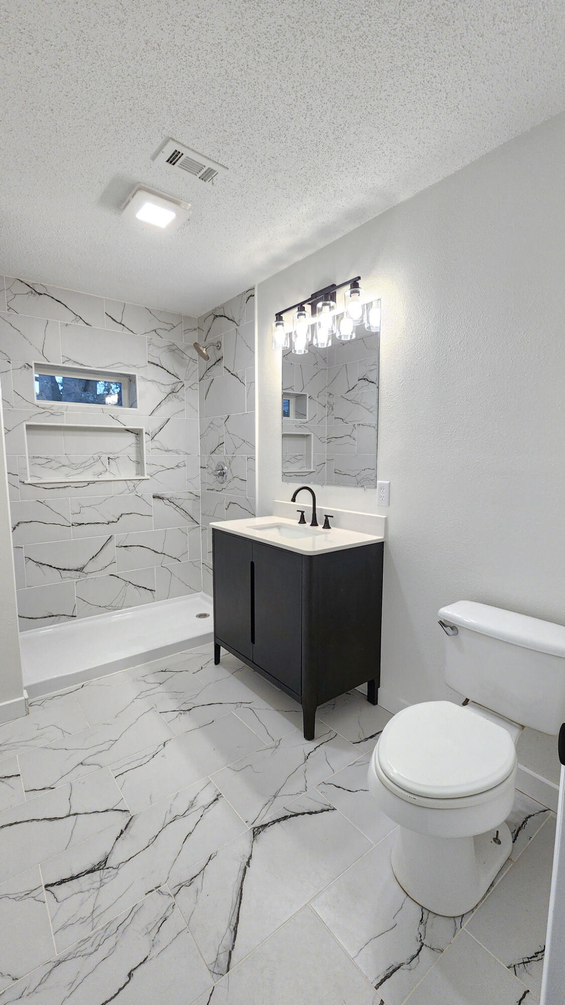 OAK TREE PARK - Residential