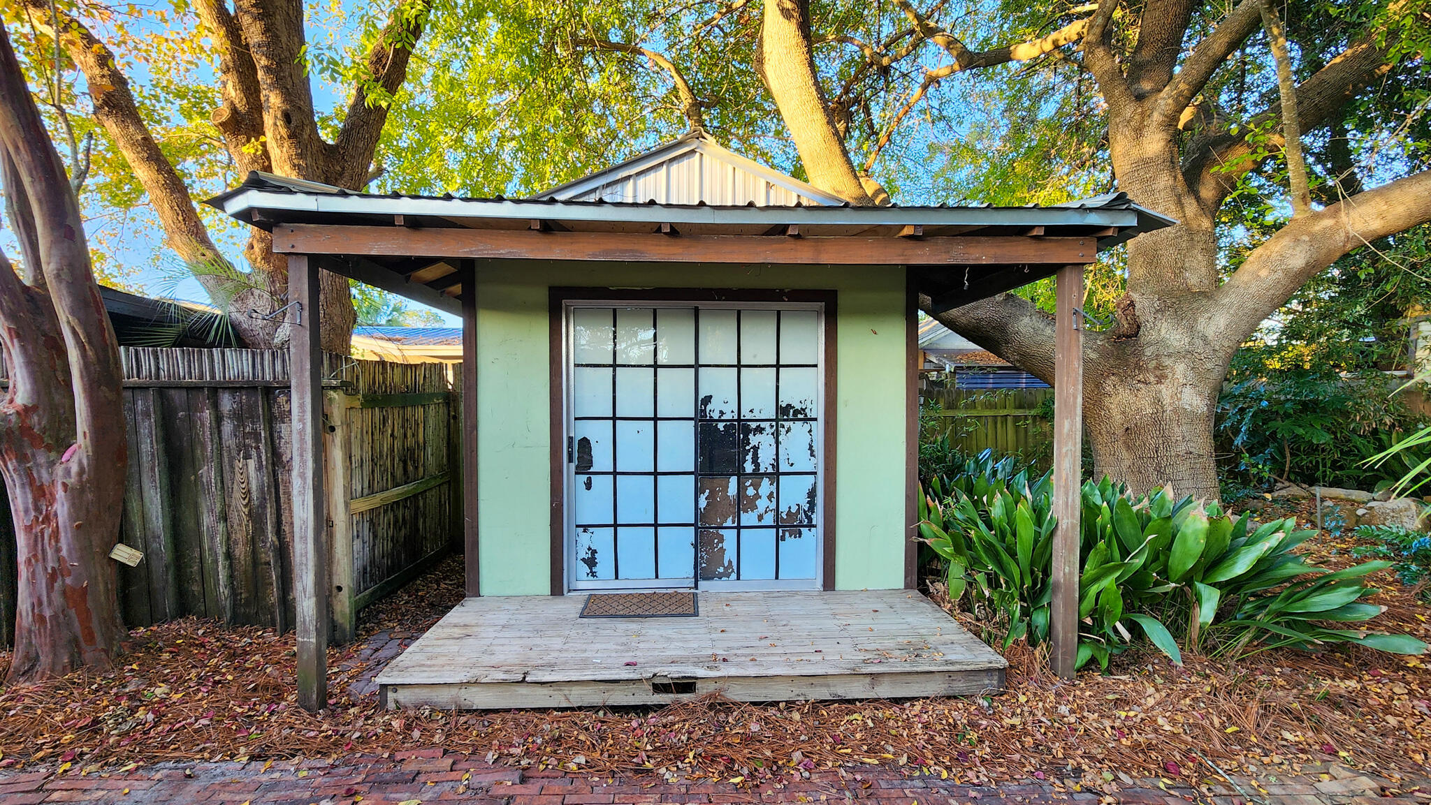 OAK TREE PARK - Residential