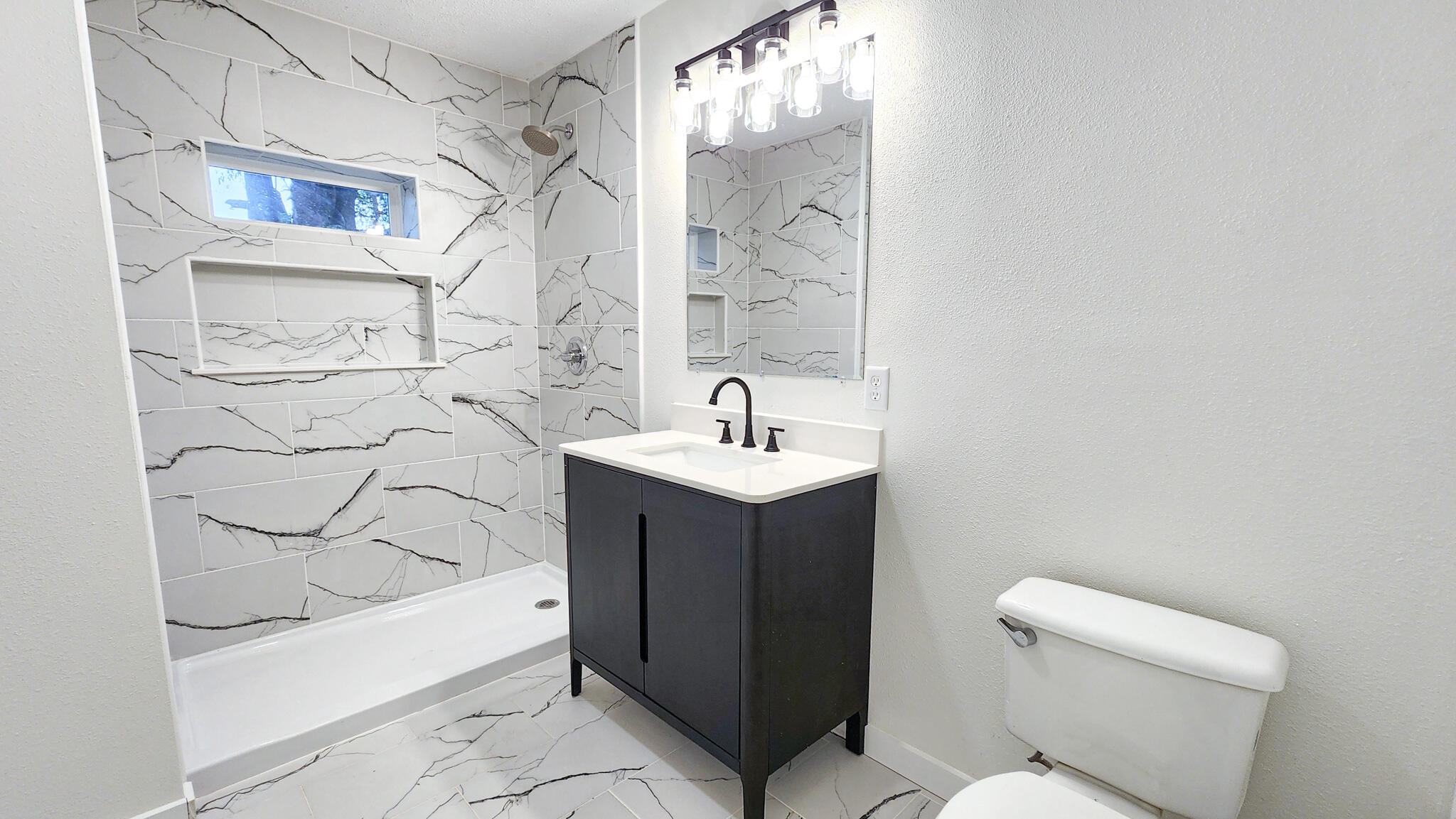 OAK TREE PARK - Residential