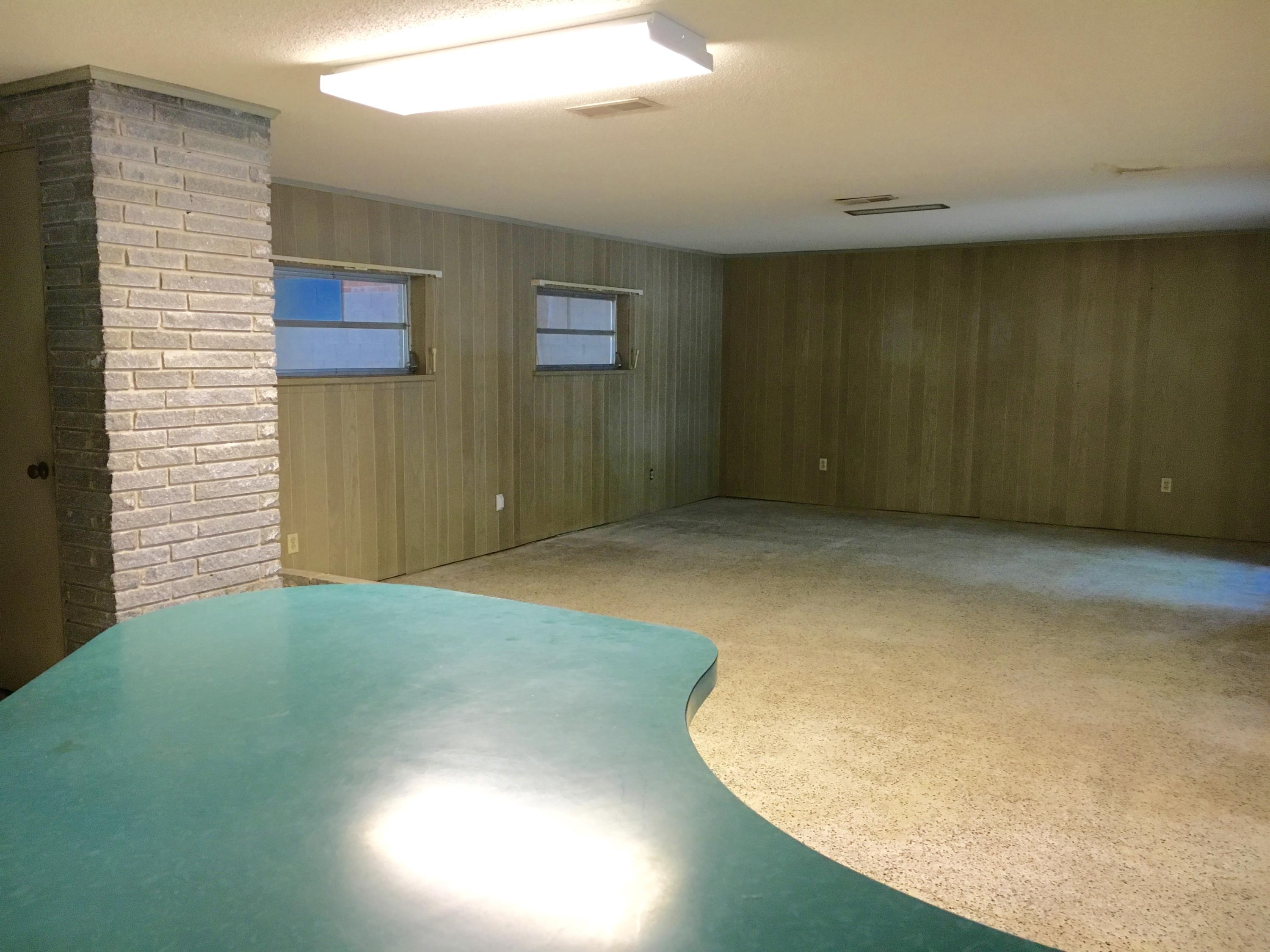 WOODLAND SHORES - Residential