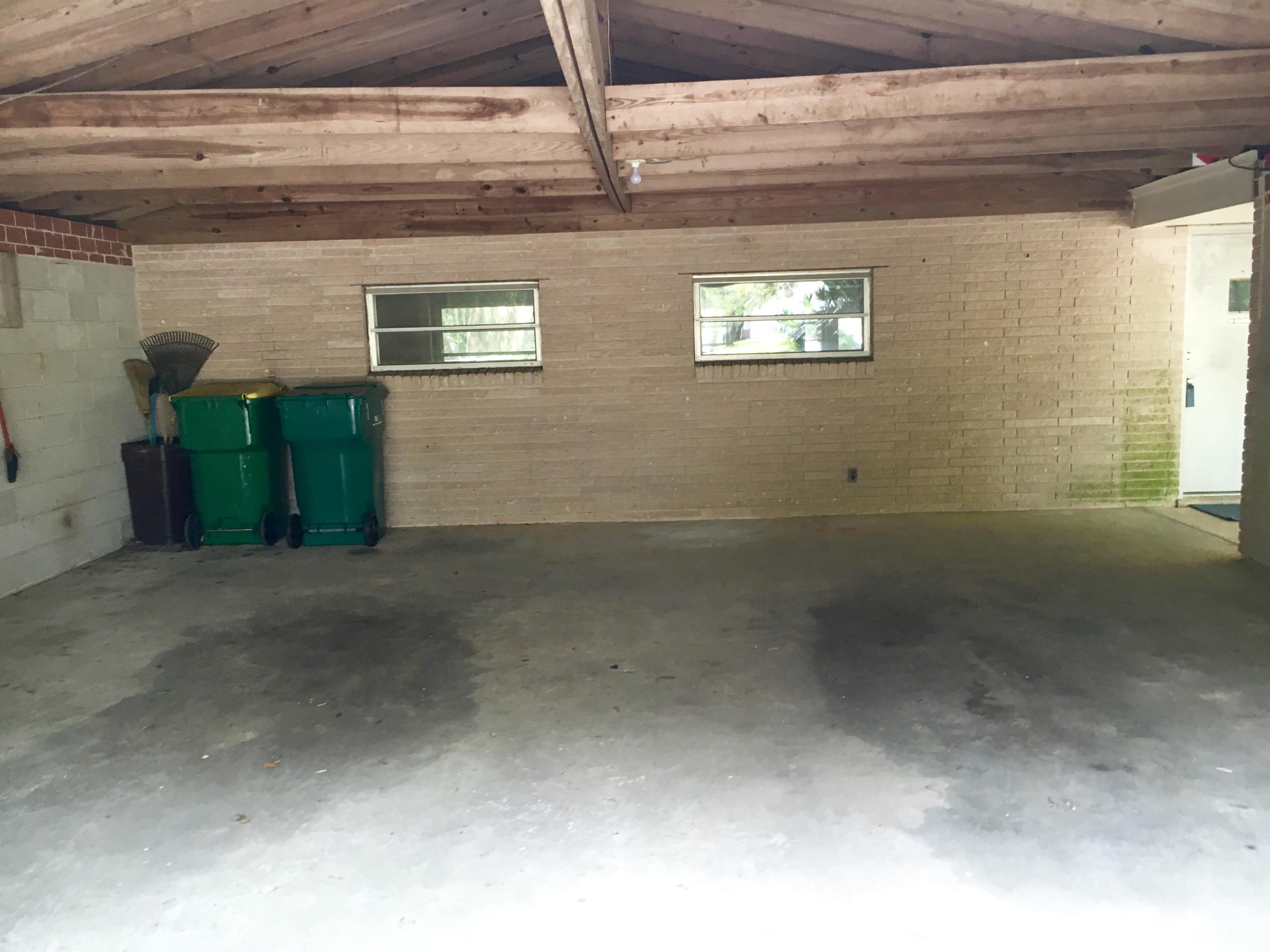 WOODLAND SHORES - Residential