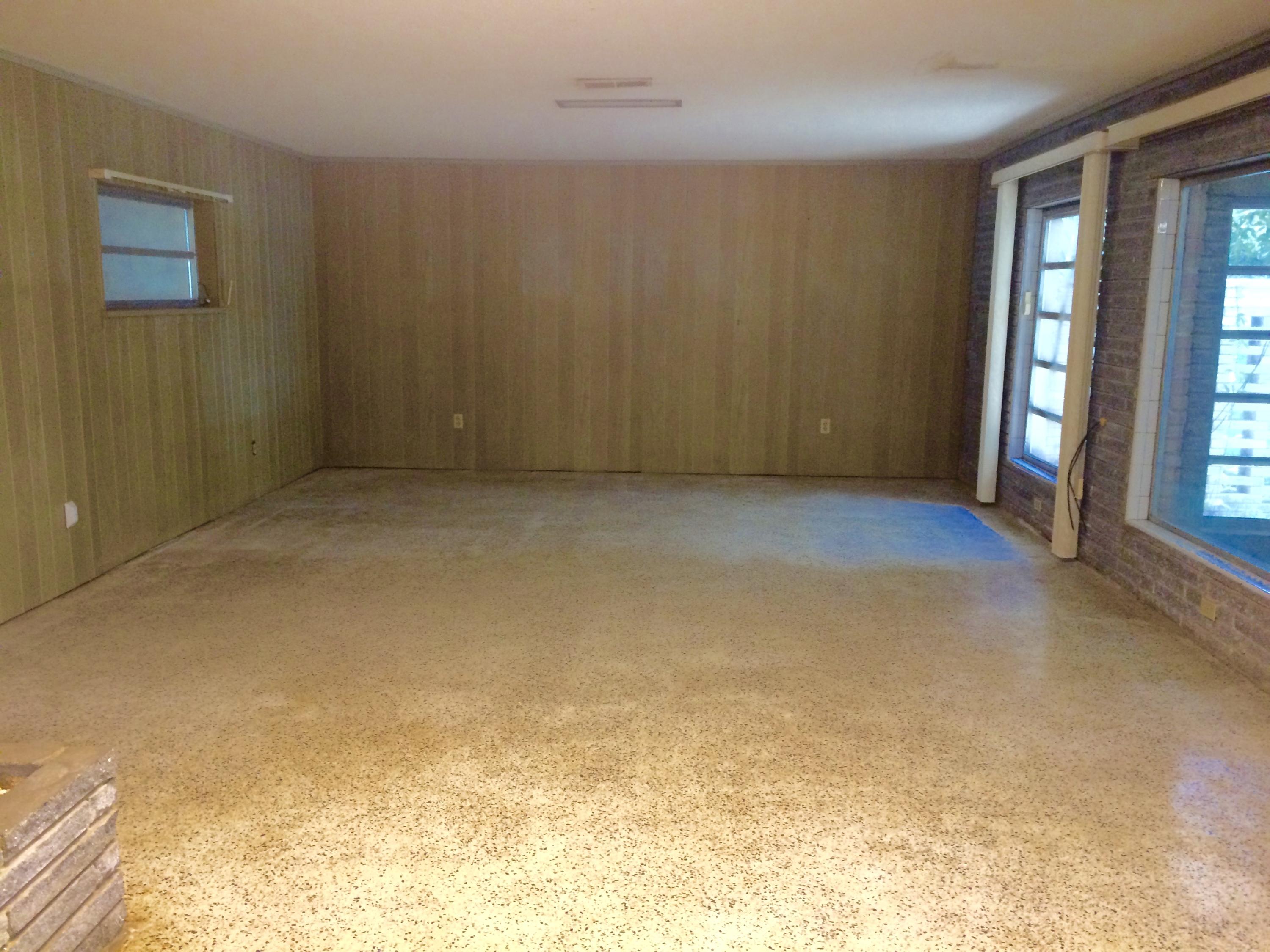 WOODLAND SHORES - Residential