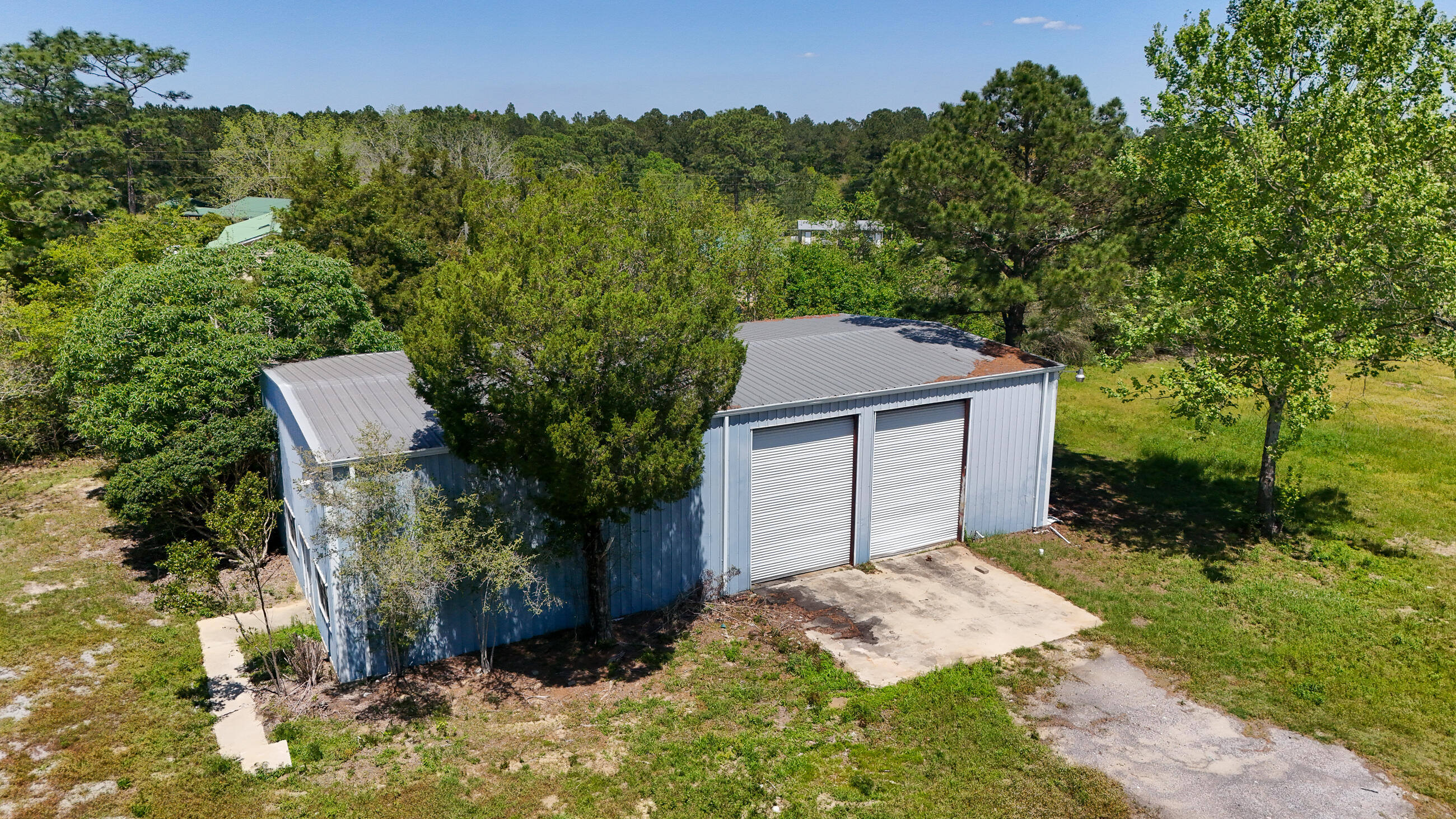 DEFUNIAK SPRINGS TOWN OF - Land