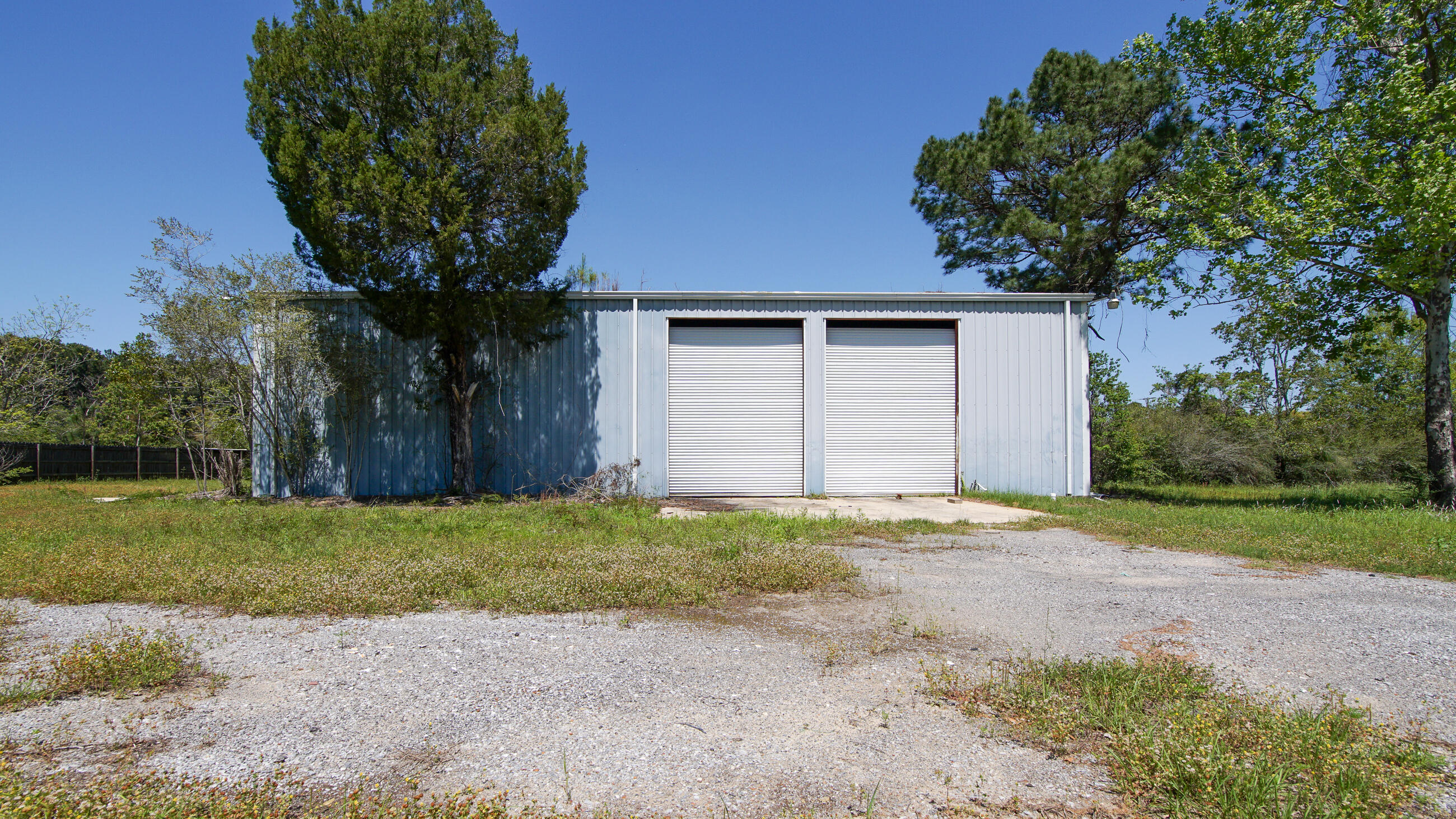 DEFUNIAK SPRINGS TOWN OF - Land