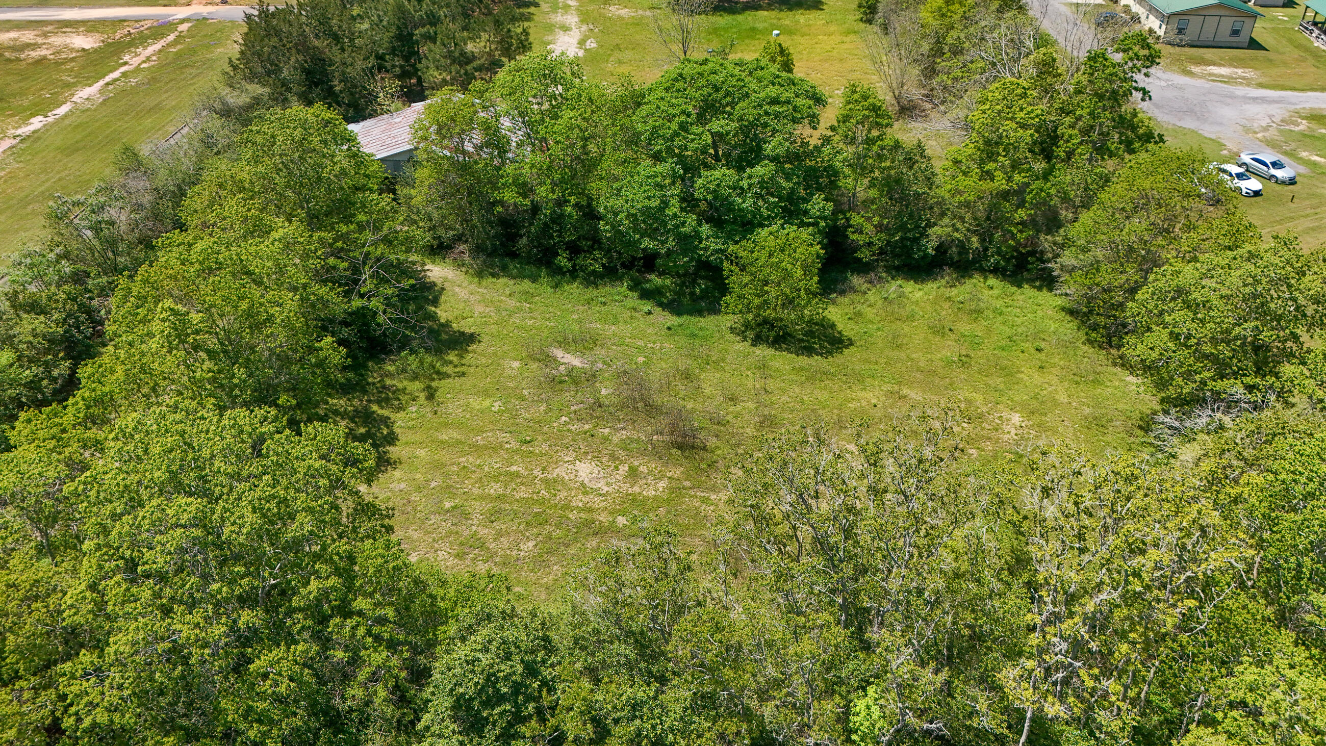 DEFUNIAK SPRINGS TOWN OF - Land