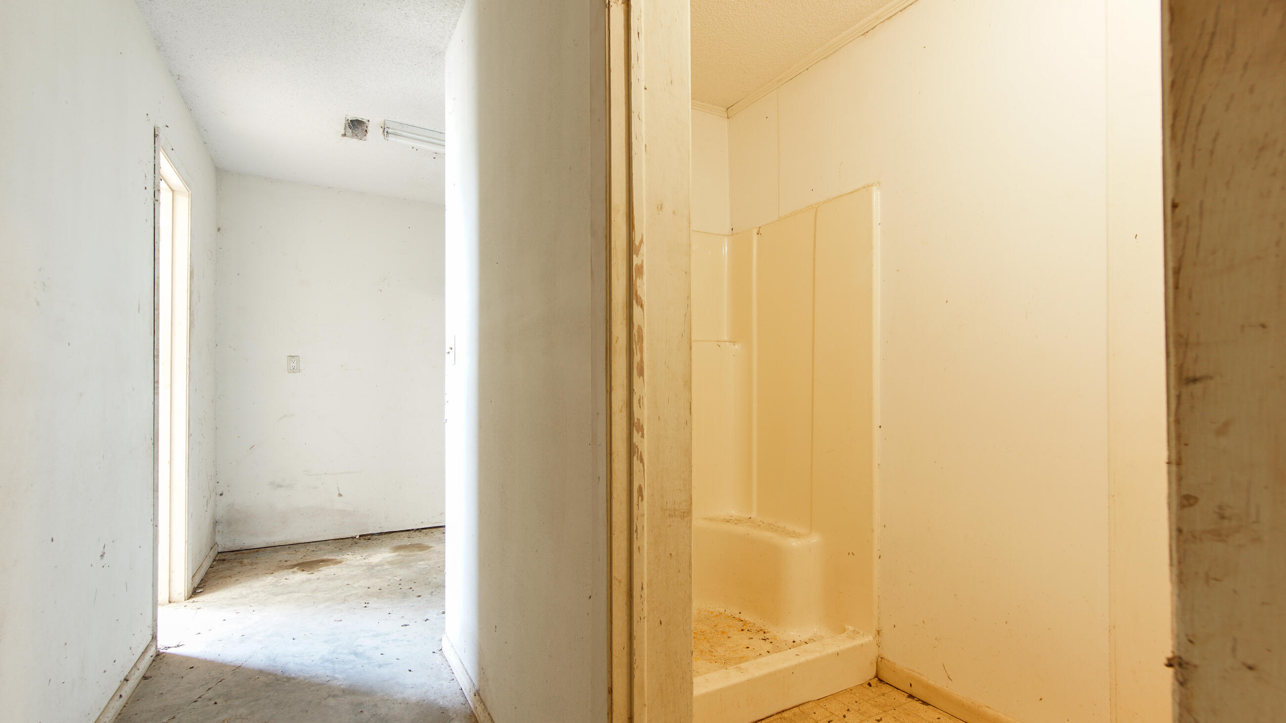 DEFUNIAK SPRINGS TOWN OF - Land