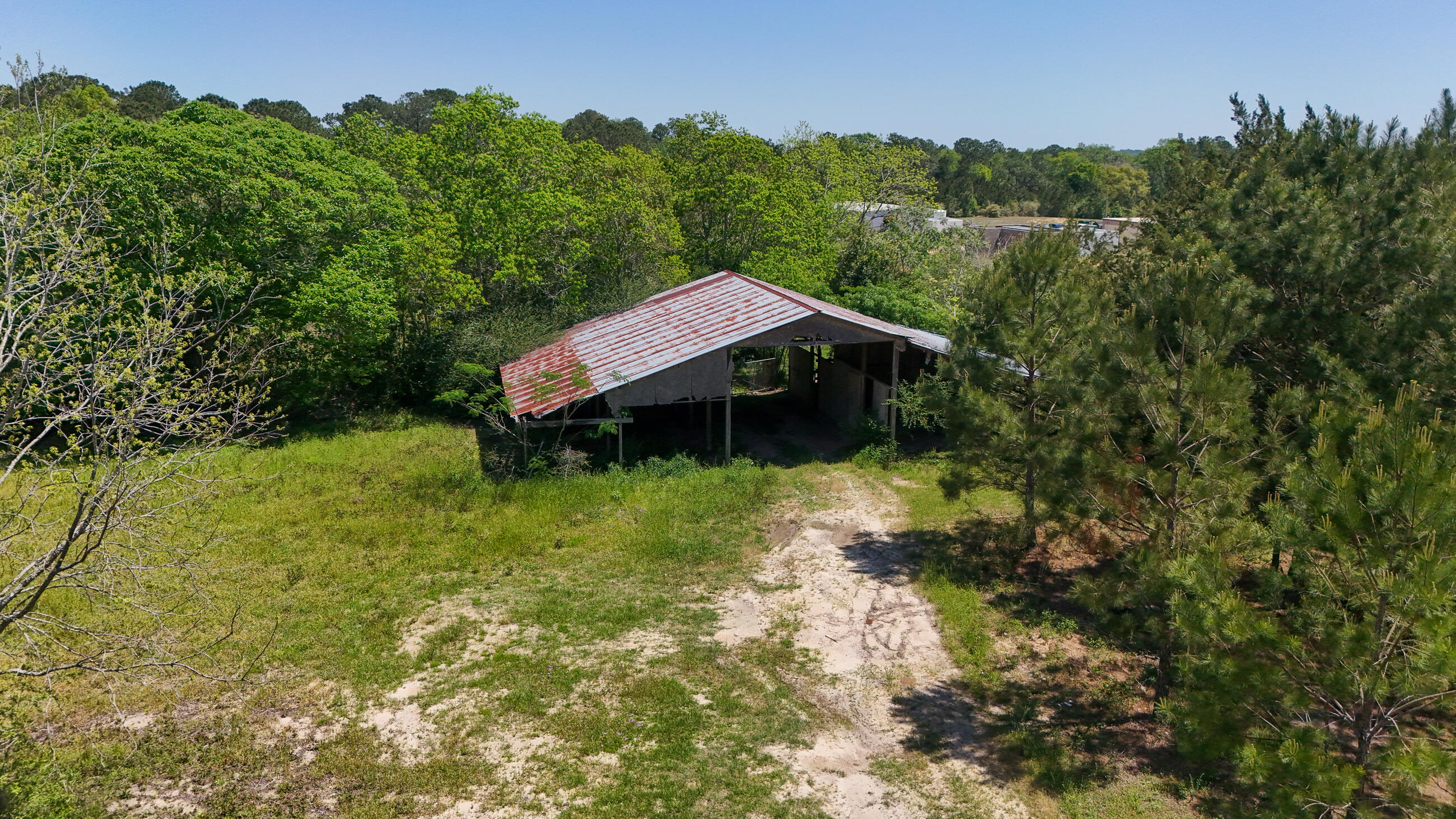 DEFUNIAK SPRINGS TOWN OF - Land