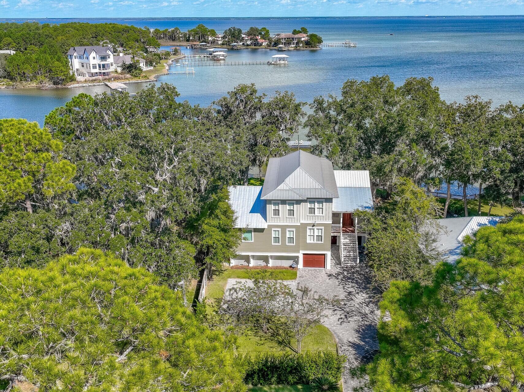 TURQUOISE BEACH - Residential