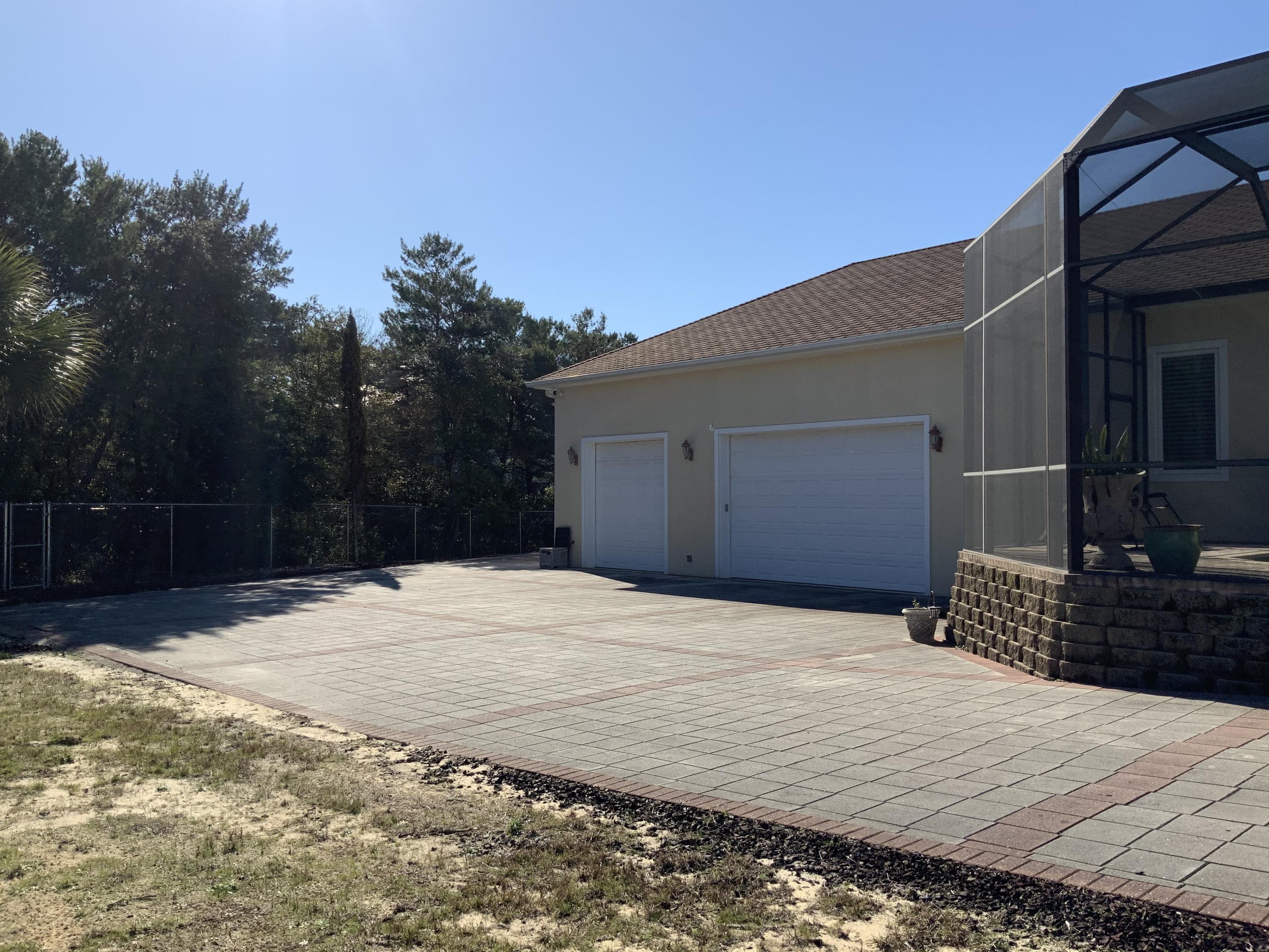 SEABREEZE EAST - Residential