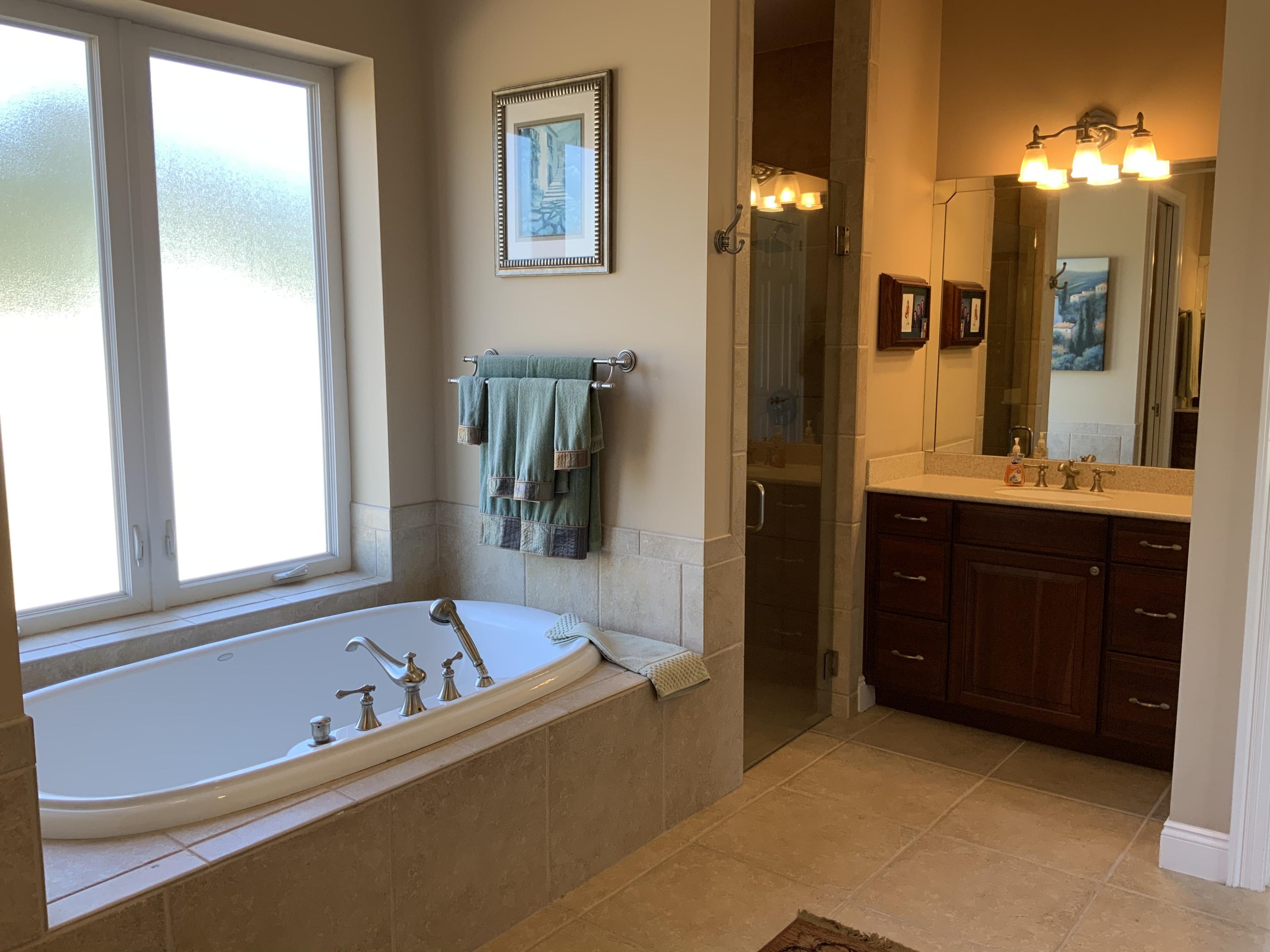 SEABREEZE EAST - Residential