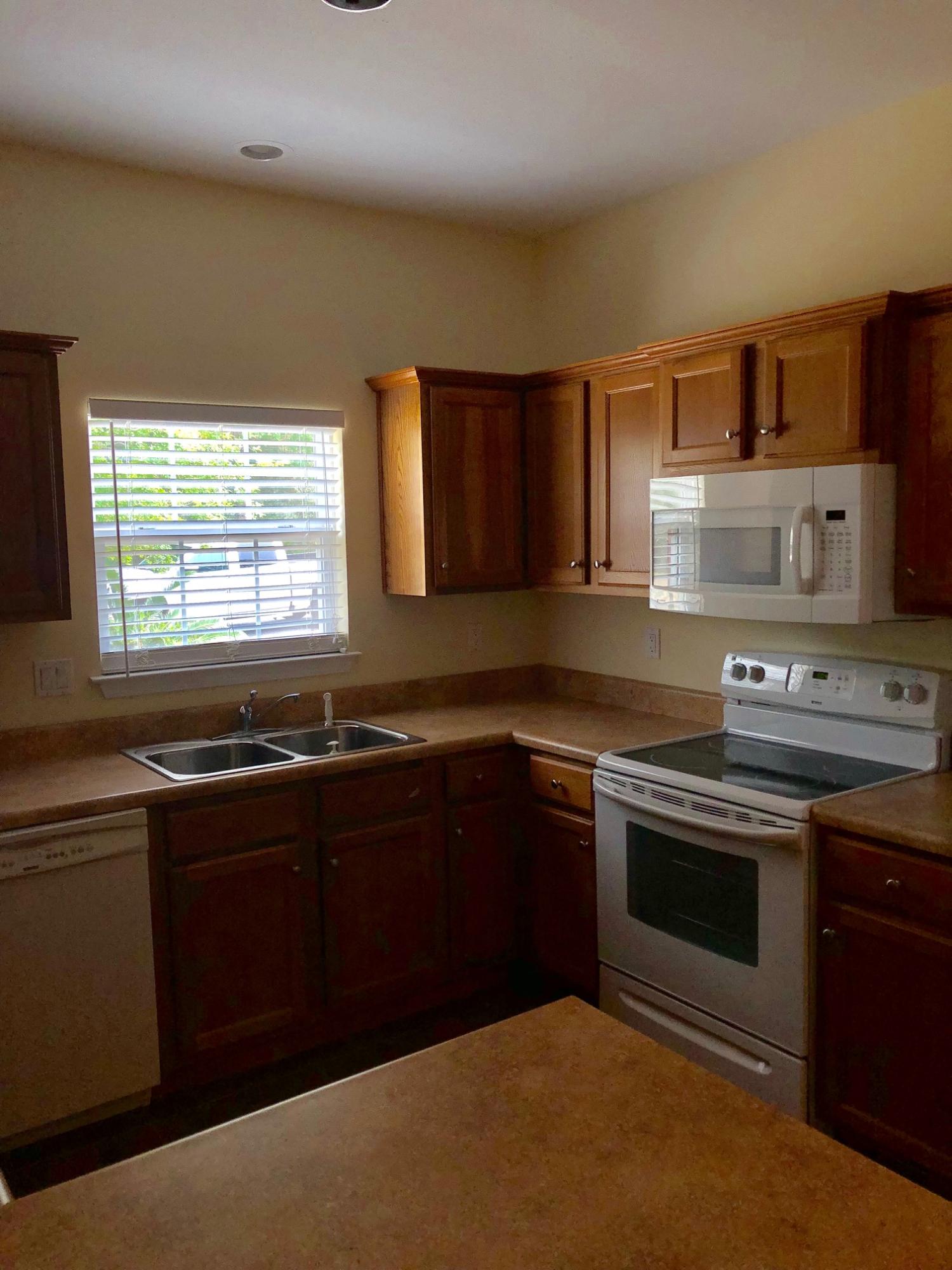 METES & BOUNDS - Residential Lease