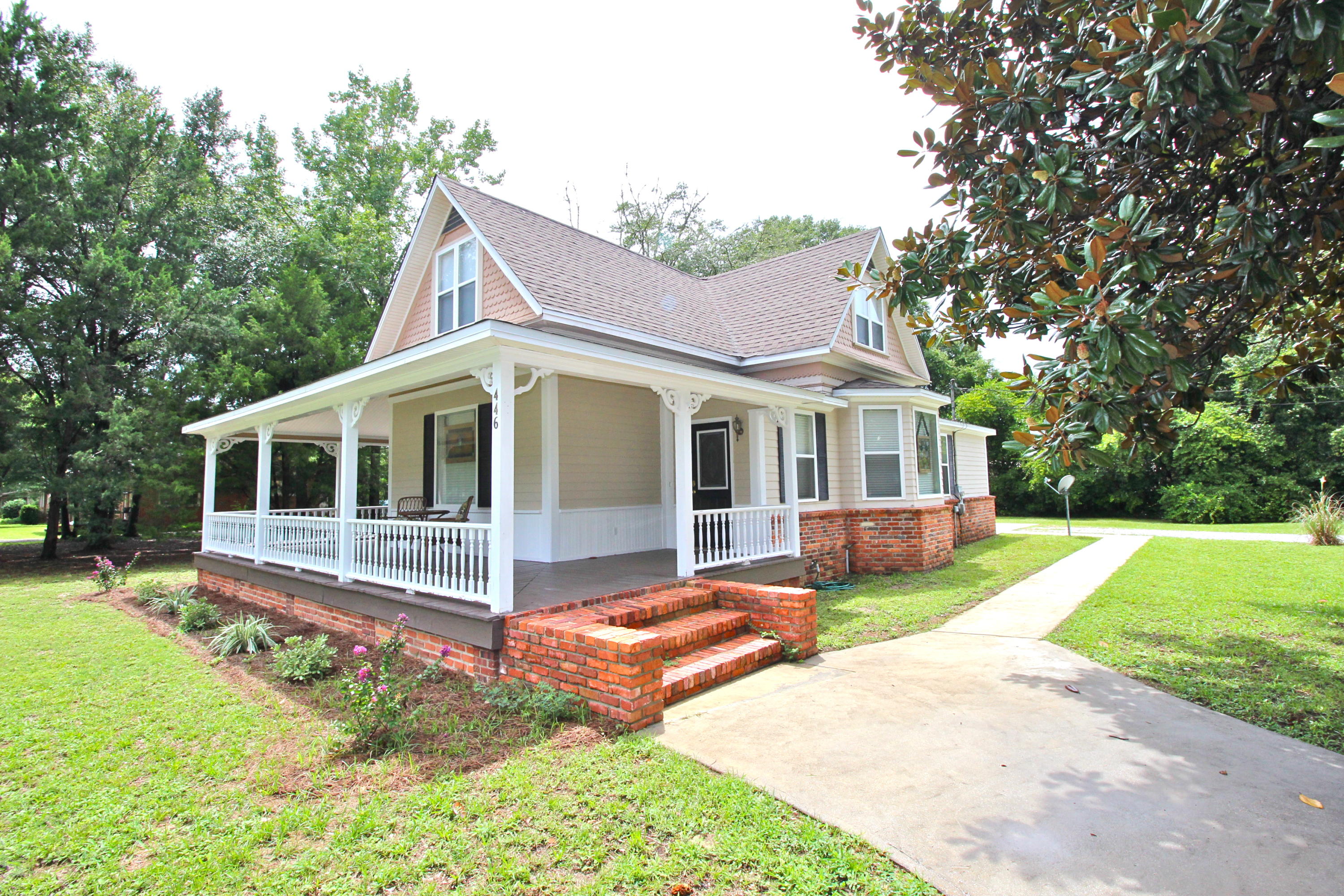 TOWN OF DEFUNIAK SPRINGS - Residential