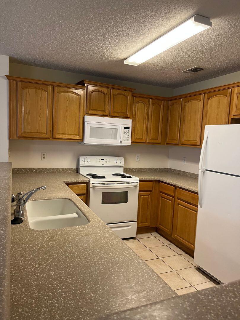 SHILOH PLACE T/H - Residential Lease