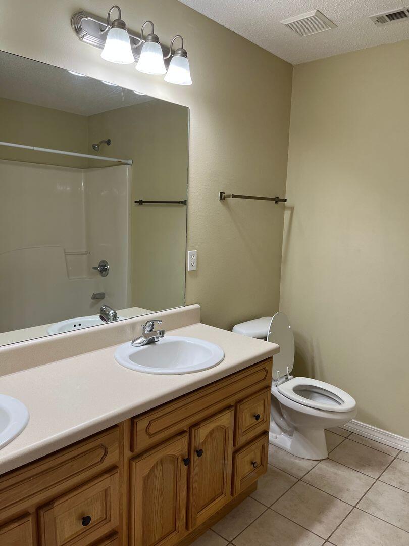 SHILOH PLACE T/H - Residential Lease