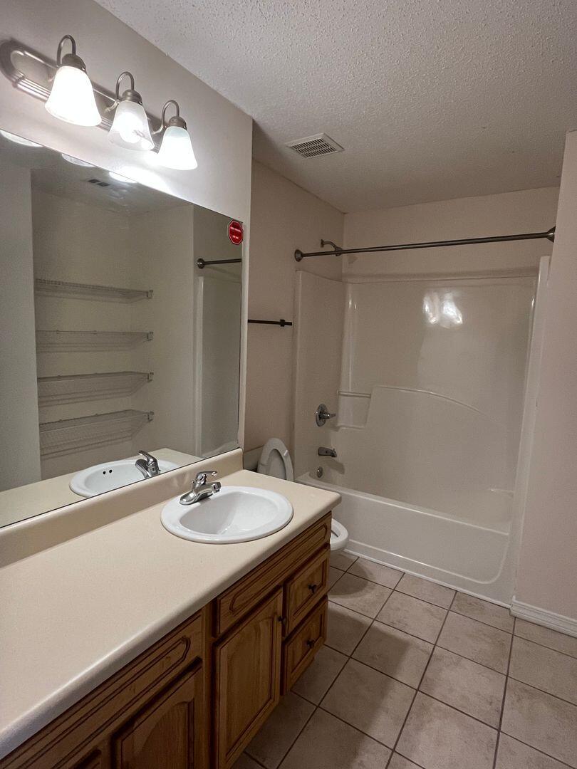 SHILOH PLACE T/H - Residential Lease