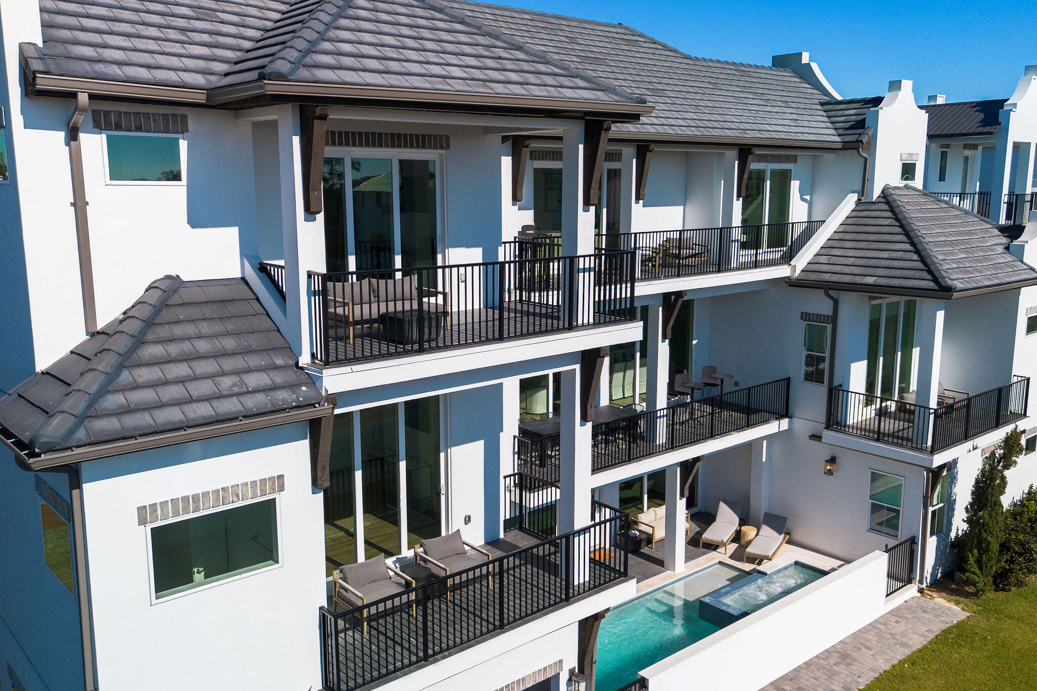 Colleen's Cove - Residential