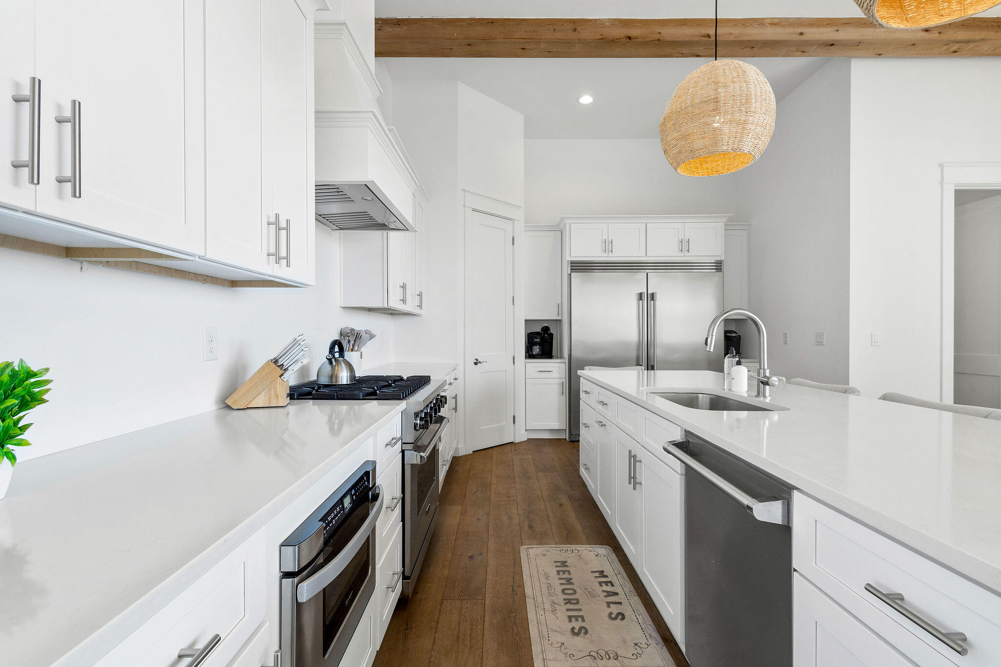 Colleen's Cove - Residential