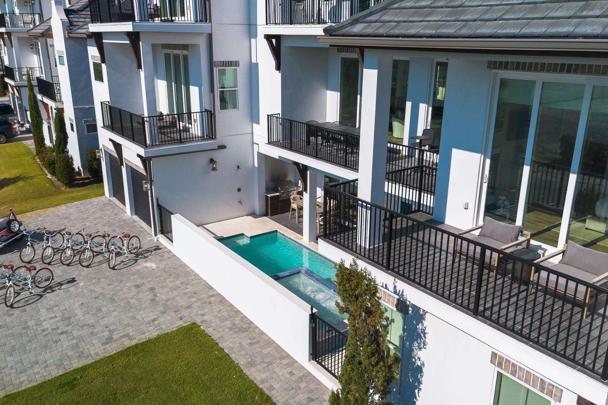 Colleen's Cove - Residential