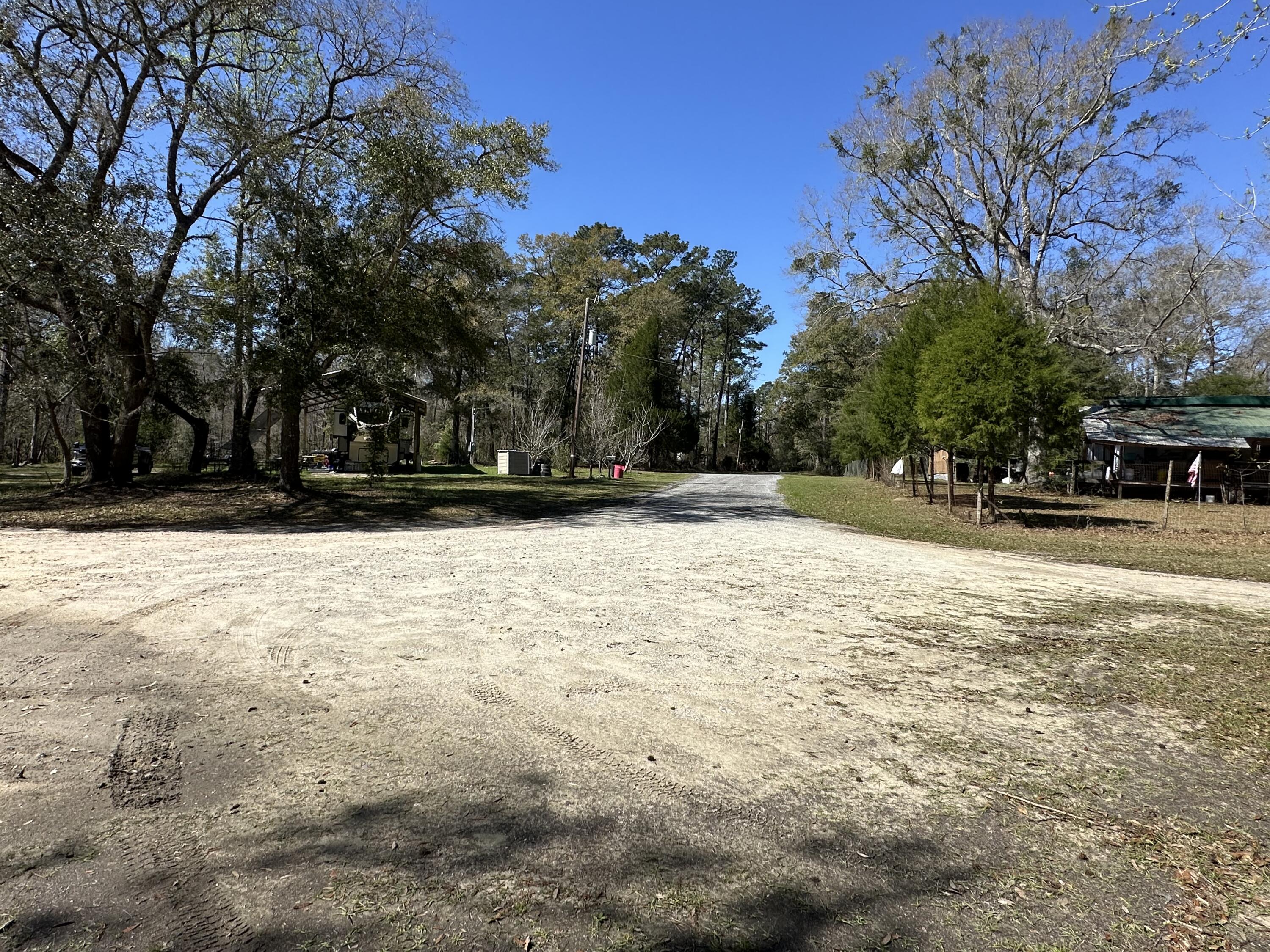 COON BOTTOM ESTATES - Land
