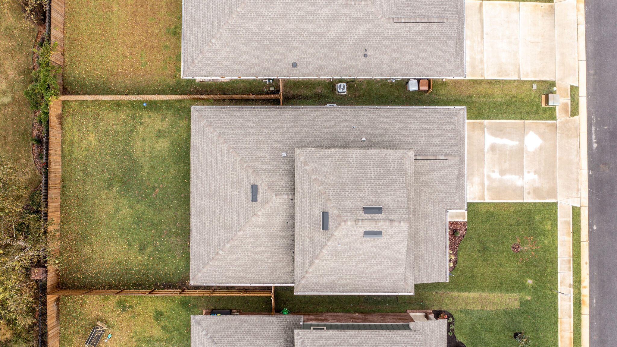 MEDLIN PRESERVE - Residential Lease