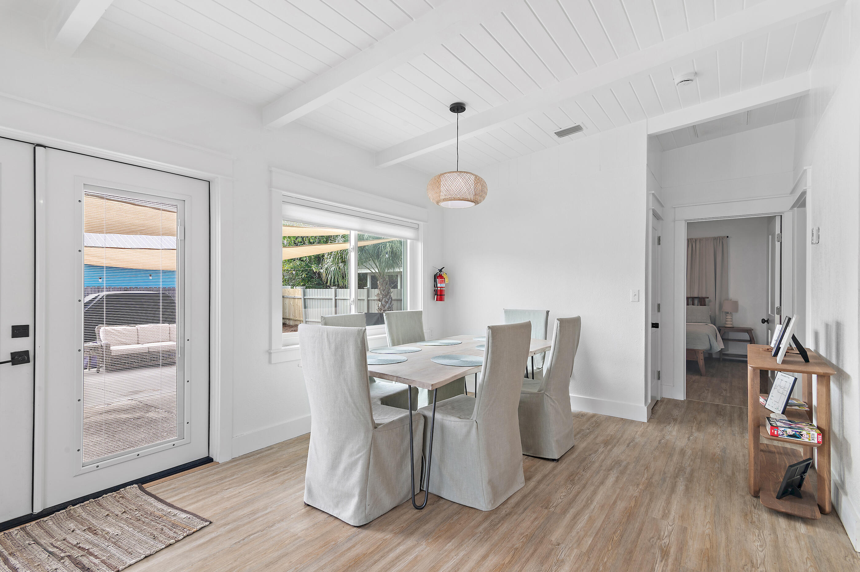 LAGUNA BEACH - Residential