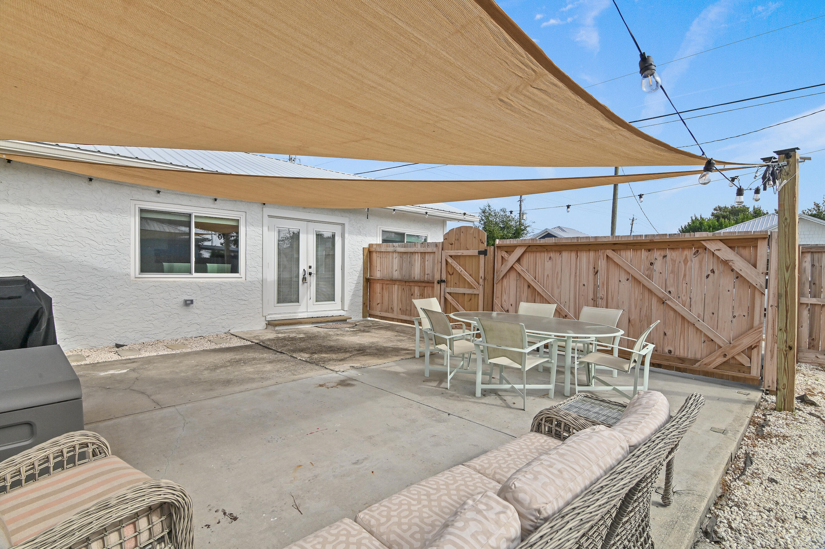 LAGUNA BEACH - Residential