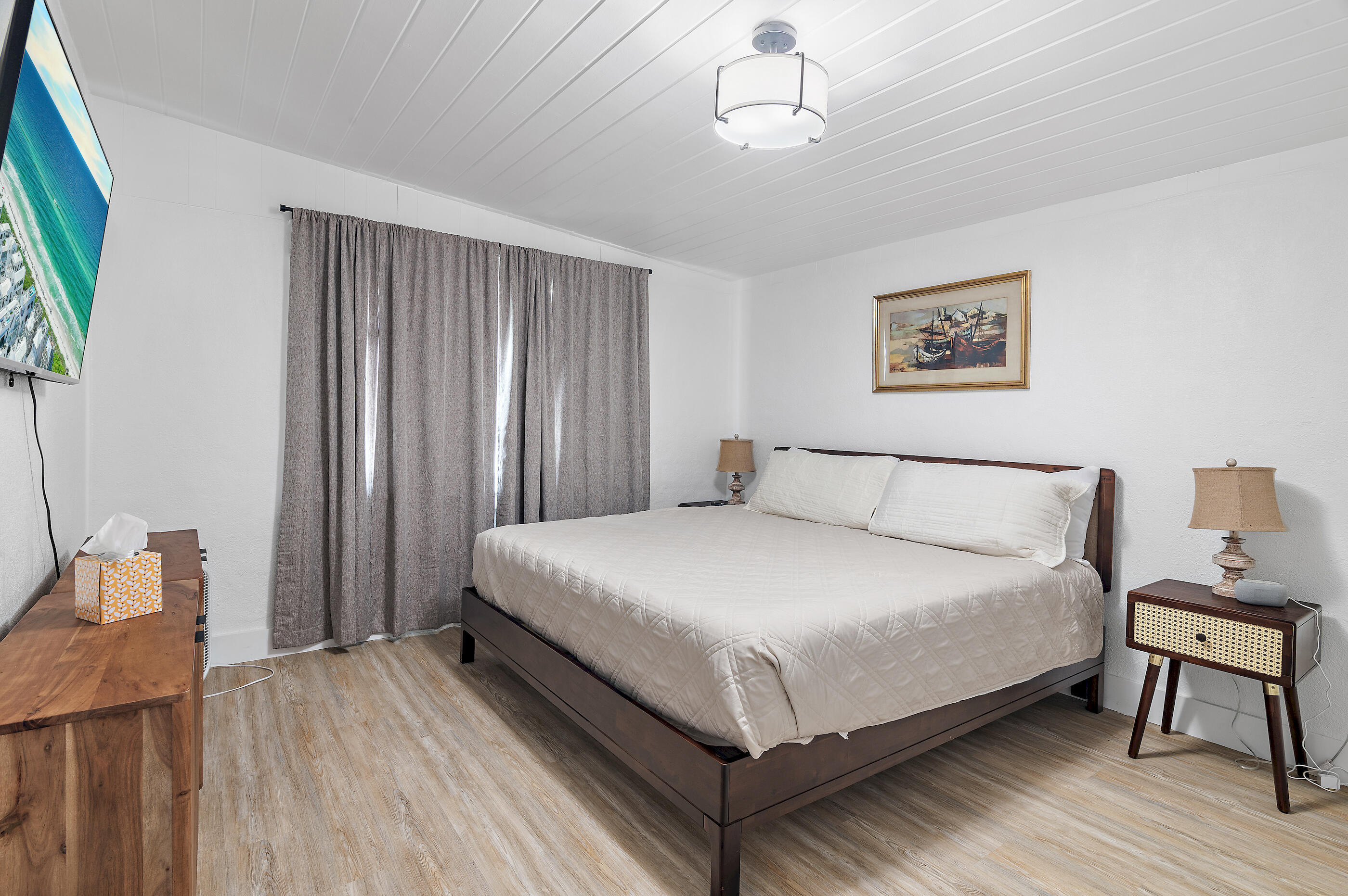 LAGUNA BEACH - Residential