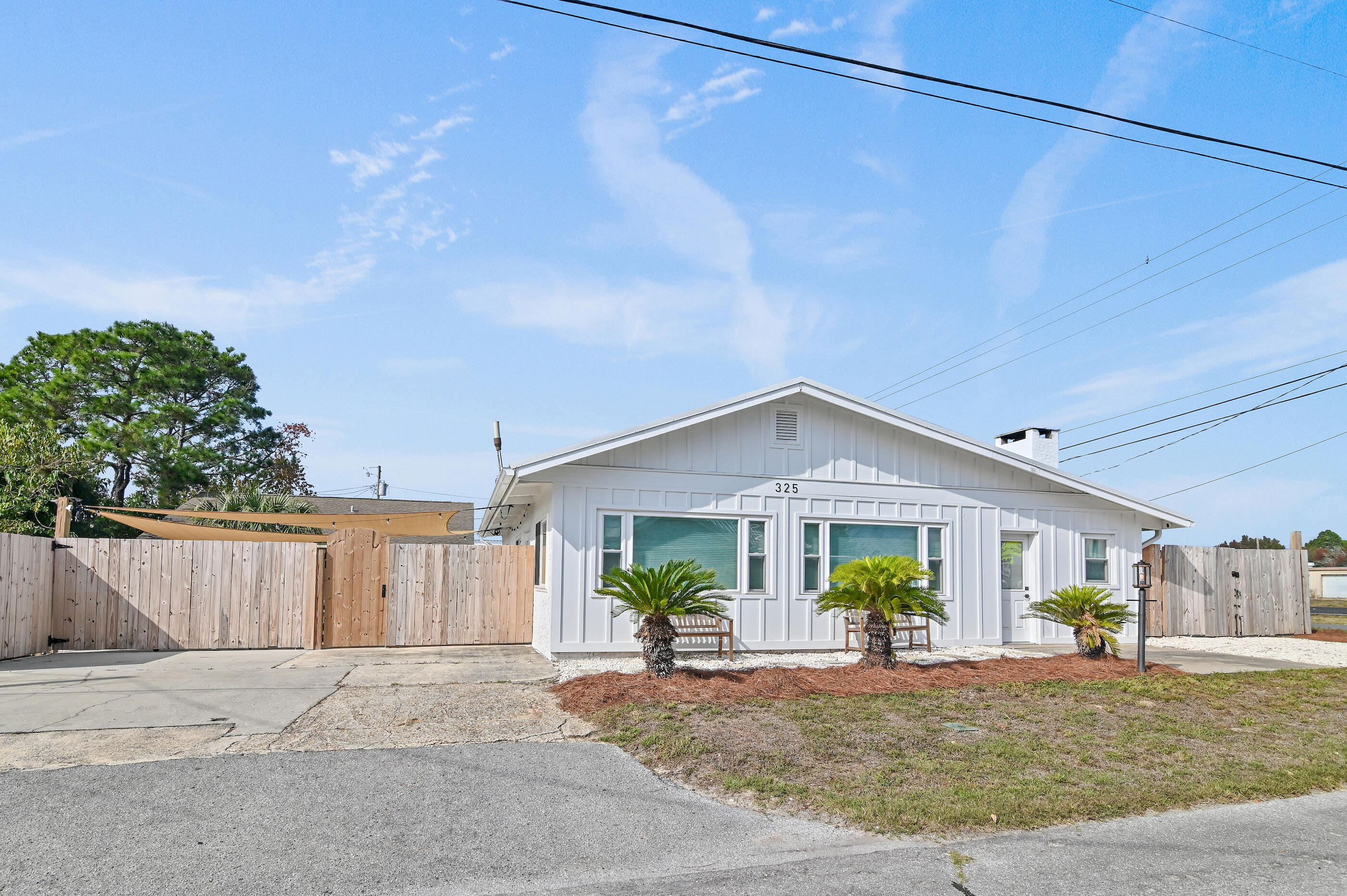 LAGUNA BEACH - Residential