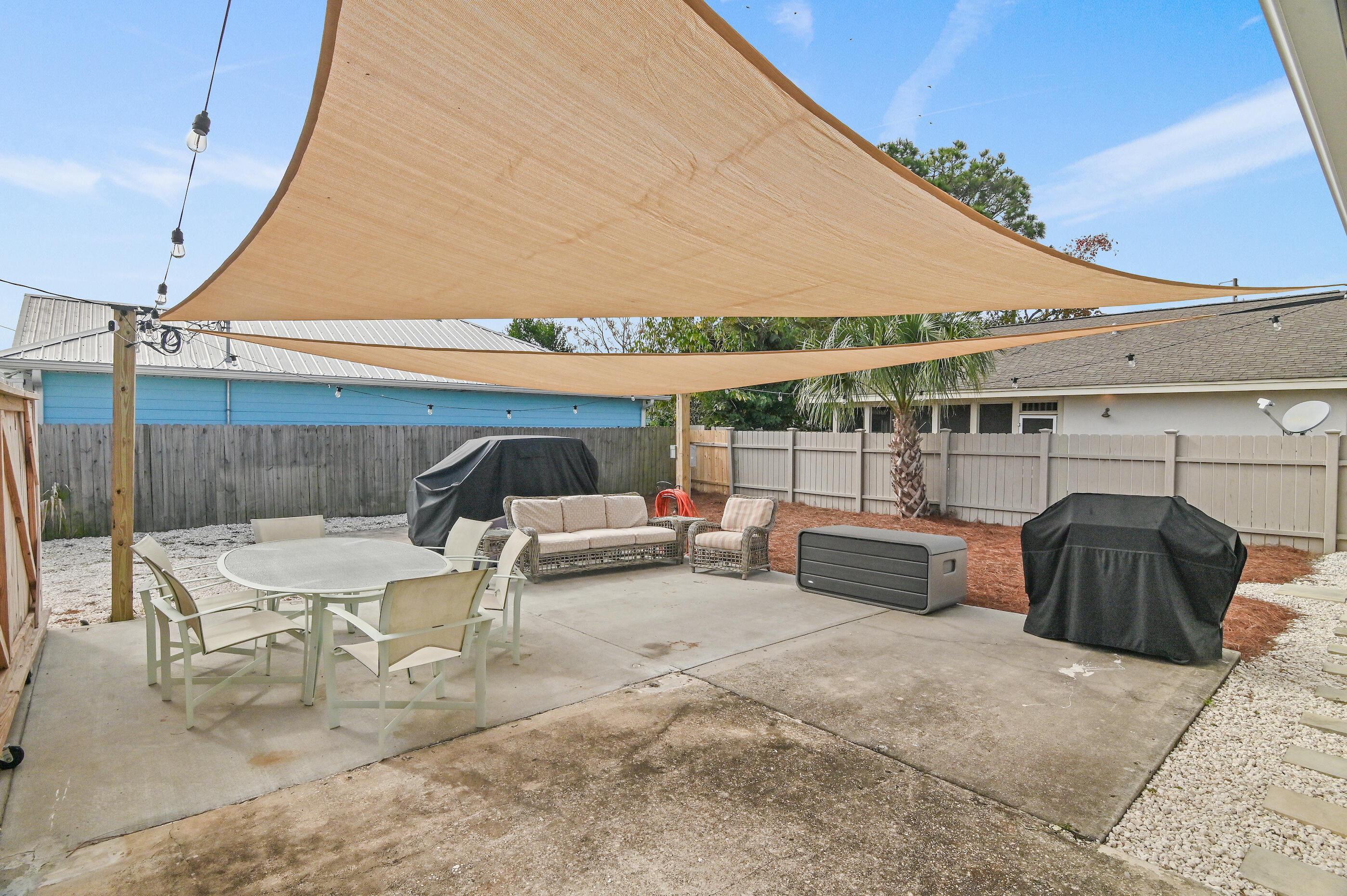 LAGUNA BEACH - Residential