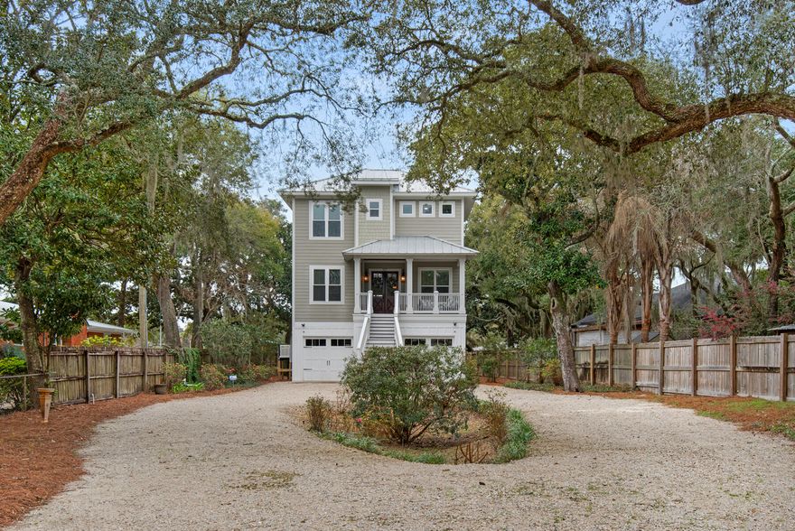 Bring your boat cause I CROSS my heart you will fall in love with the picturesque home and lifestyle that 827 Cross street offers! Featuring 4 bedrooms, 3 baths plus an office, this custom-built home is situated on a deep-water inlet on Marler Bayou in the heart of Destin!  Enjoy bay and bayou views, mature oak trees and lush vegetation from any of the 3 patios.   Ride your bike to the Destin Harbor (only 1.5 miles away) or enjoy a short boat ride to Crab Island or deep-sea fishing in The Gulf of Mexico!