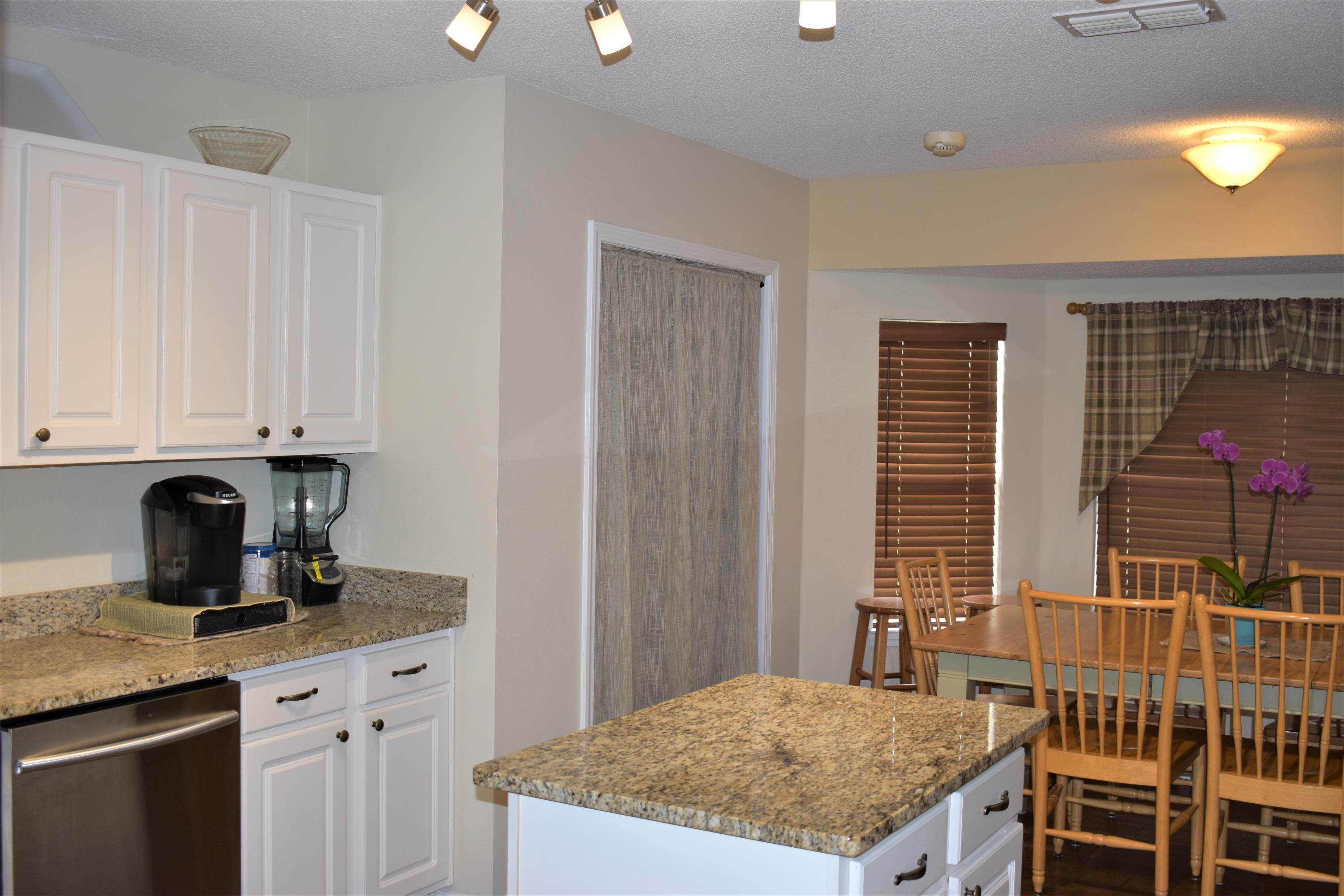 COUNTRYVIEW EST 10TH ADD - Residential