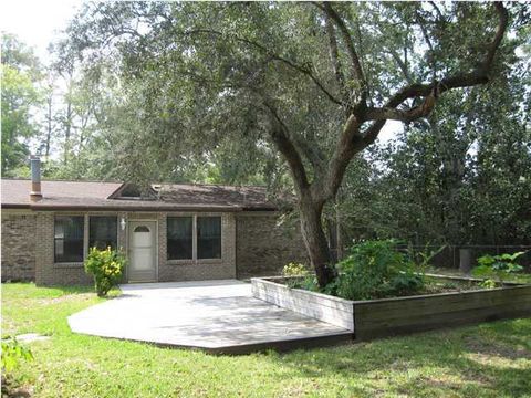 A home in Navarre