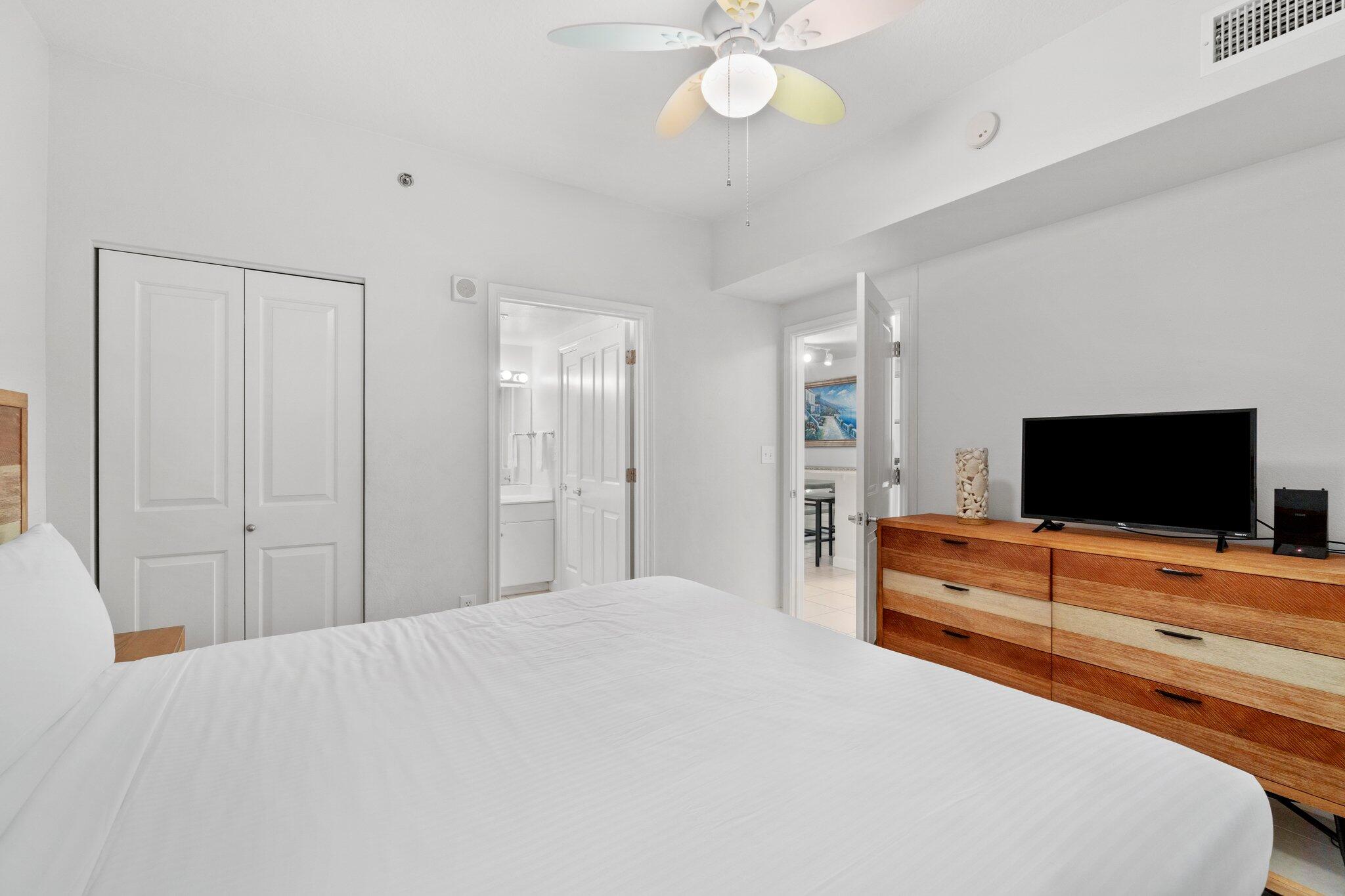 SHORES OF PANAMA - Residential