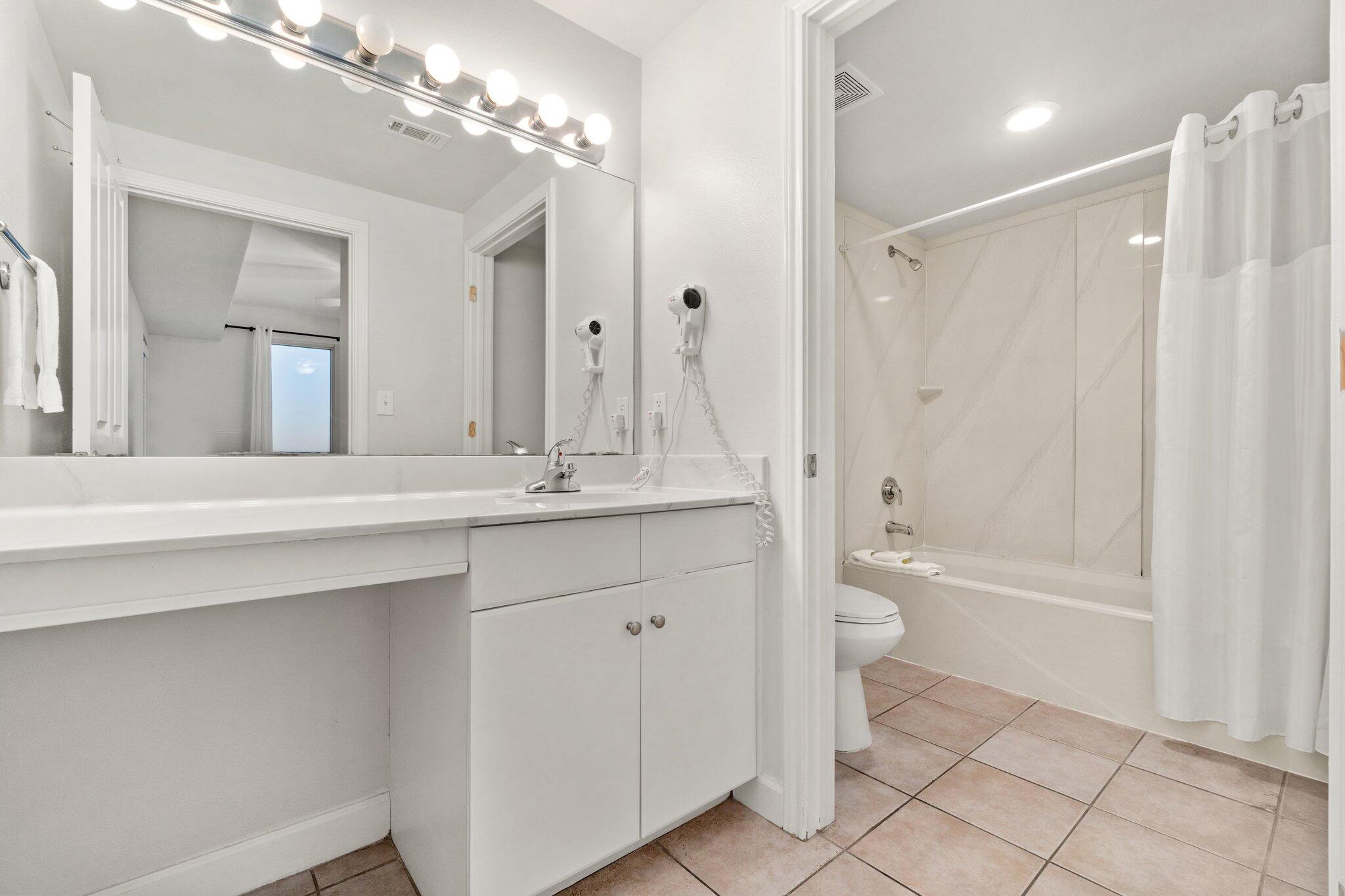 SHORES OF PANAMA - Residential