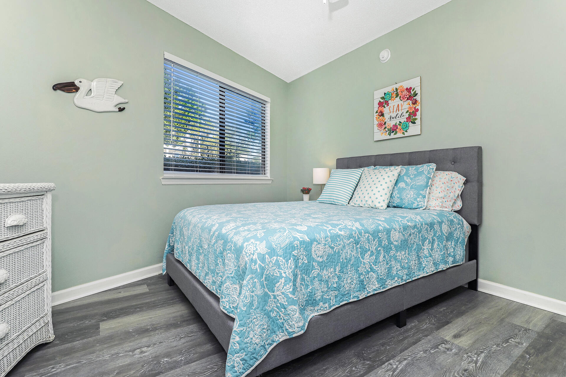 CRYSTAL VILLAGE 2 CONDO PH 4 - Residential