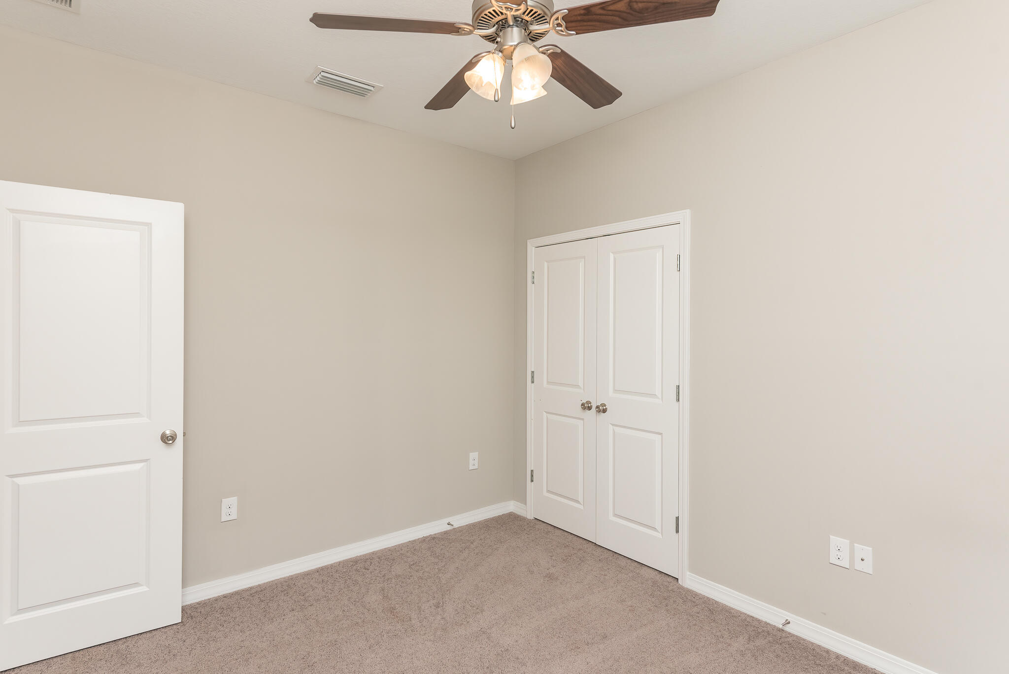 HERITAGE MANOR - Residential