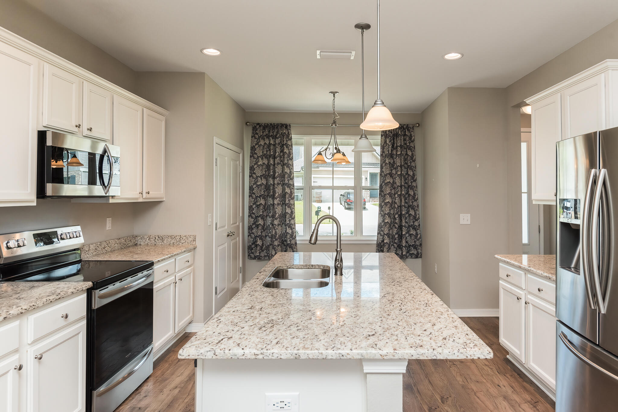 HERITAGE MANOR - Residential