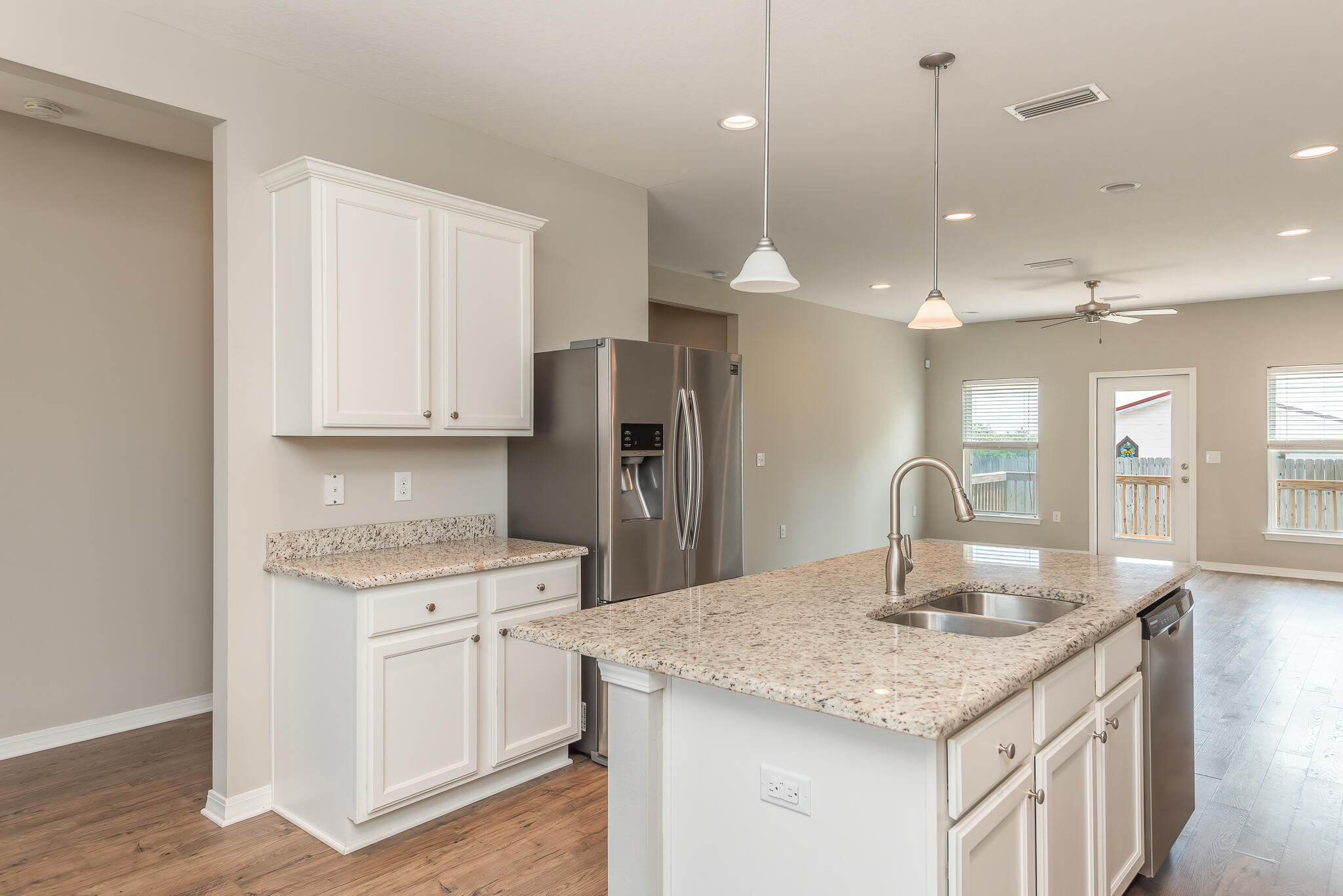 HERITAGE MANOR - Residential