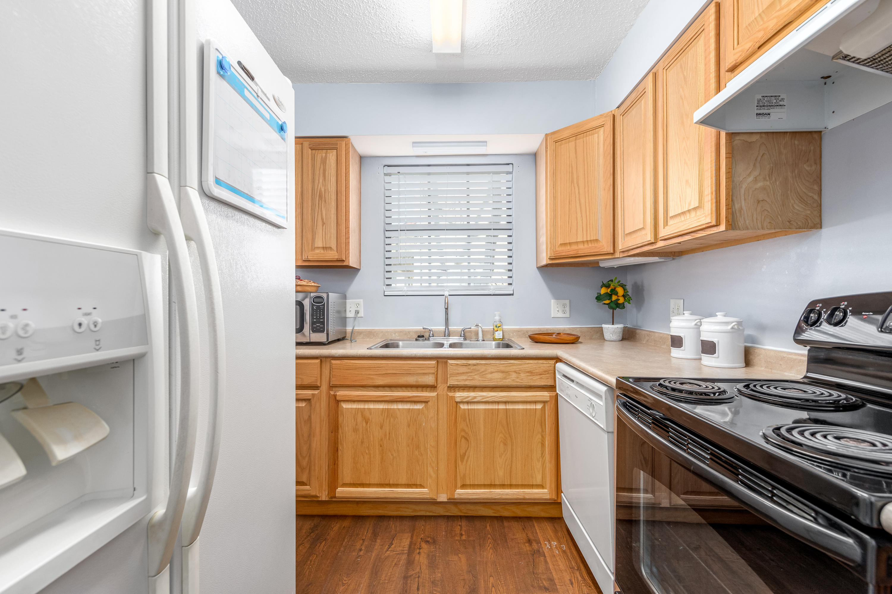 PINE MEADOWS 4TH ADDN - Residential