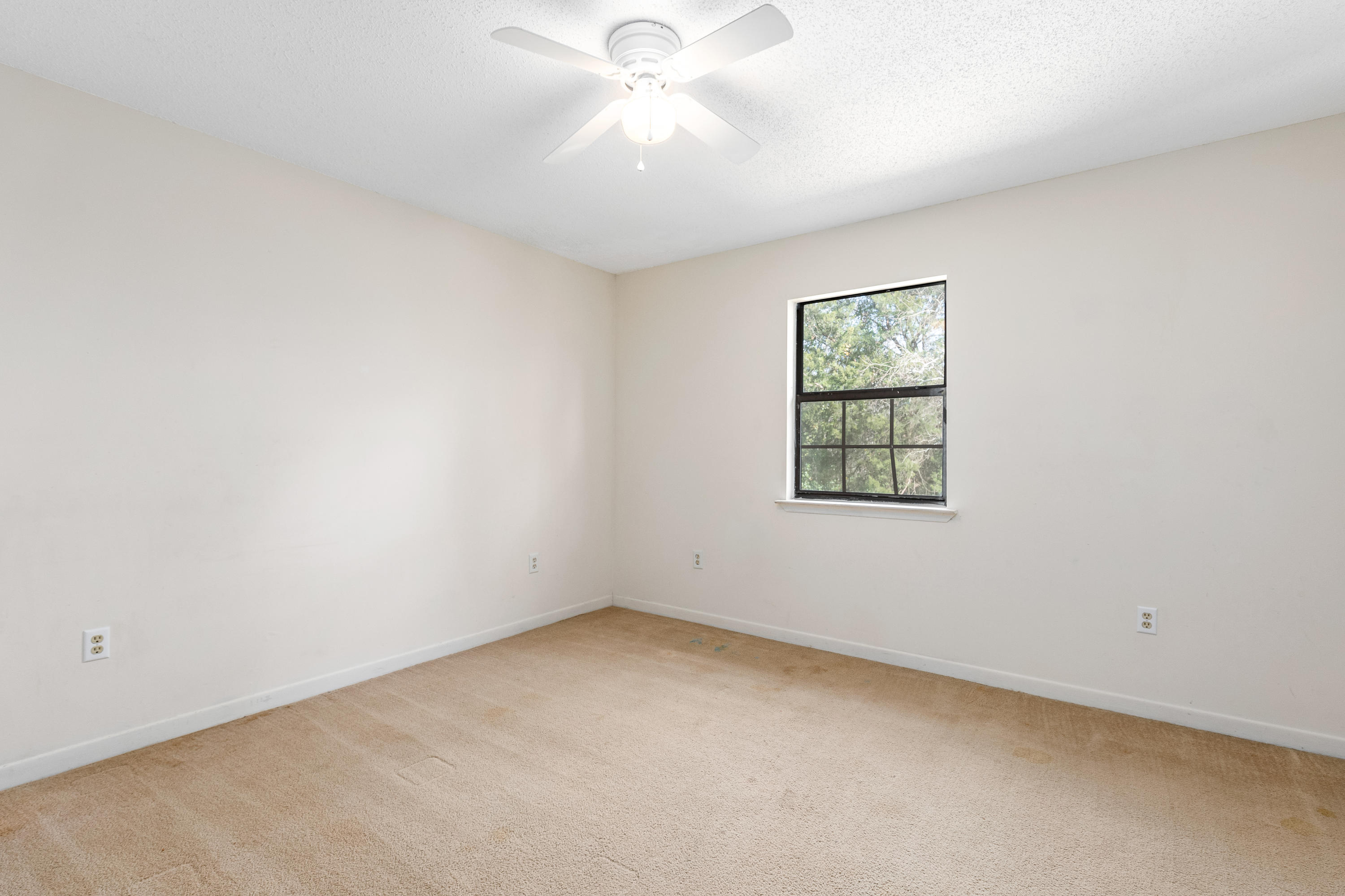 PINE MEADOWS 4TH ADDN - Residential