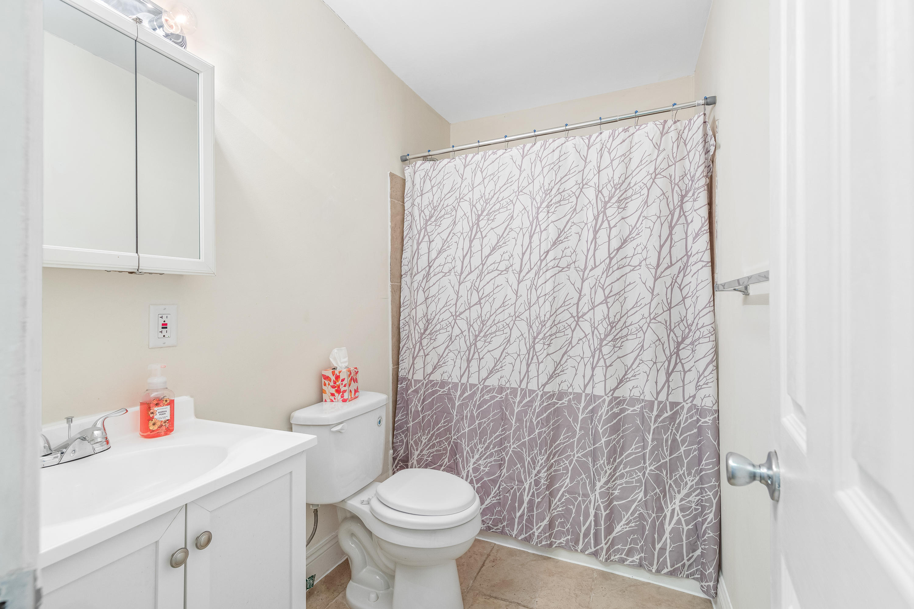 PINE MEADOWS 4TH ADDN - Residential