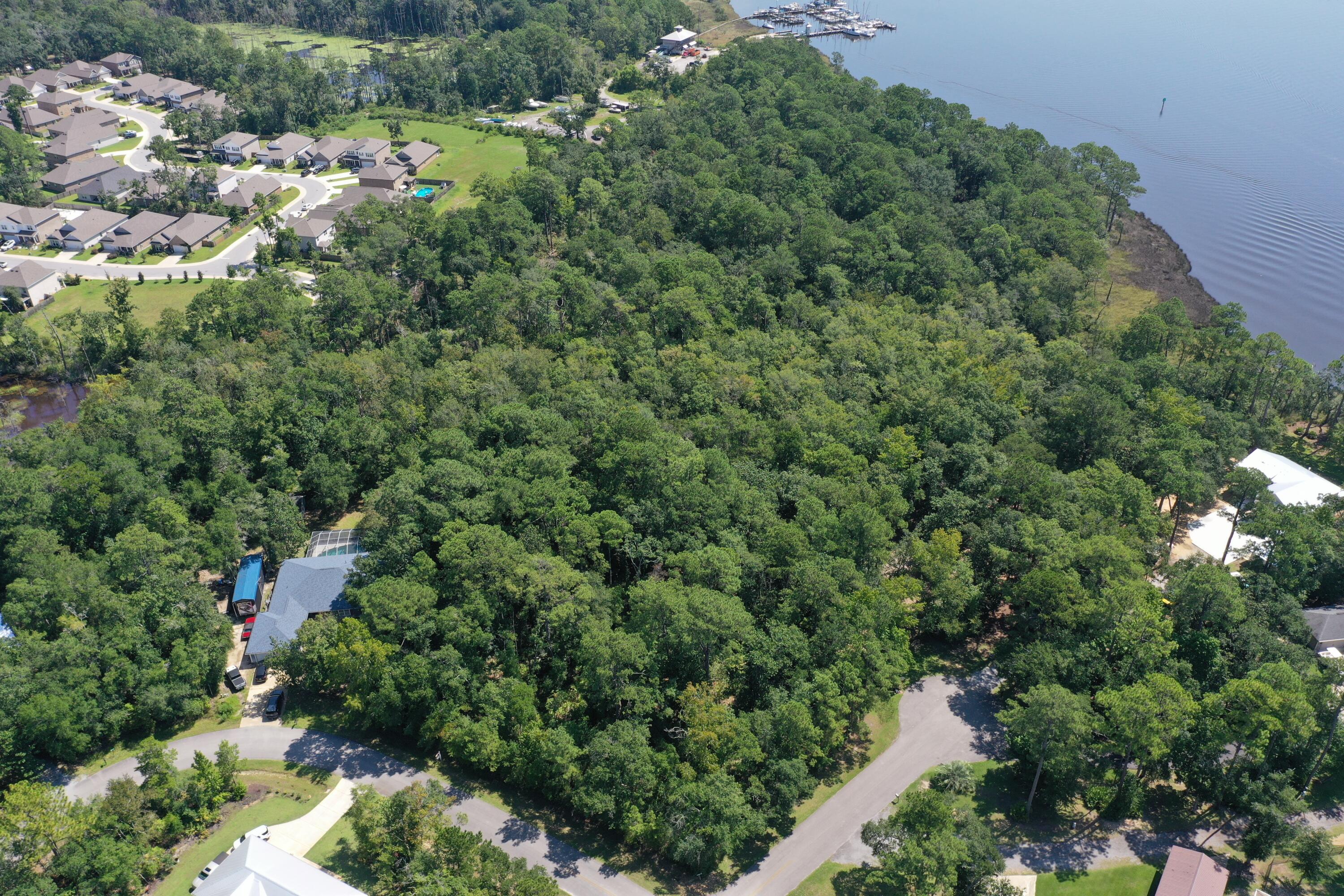 LAGRANGE SHORES - Land