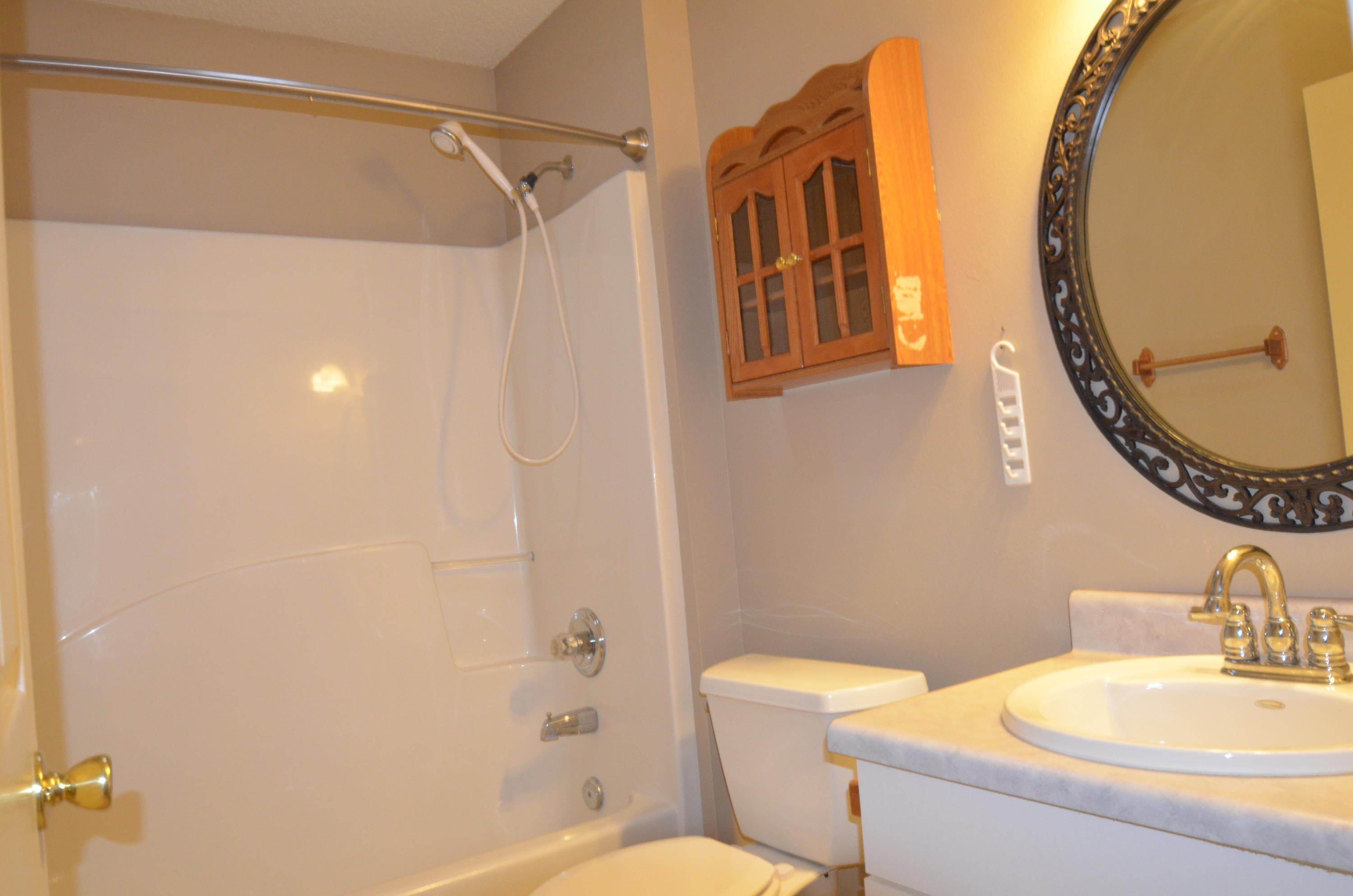 COUNTRYVIEW ESTATES 4TH ADDN PH 4 - Residential Lease