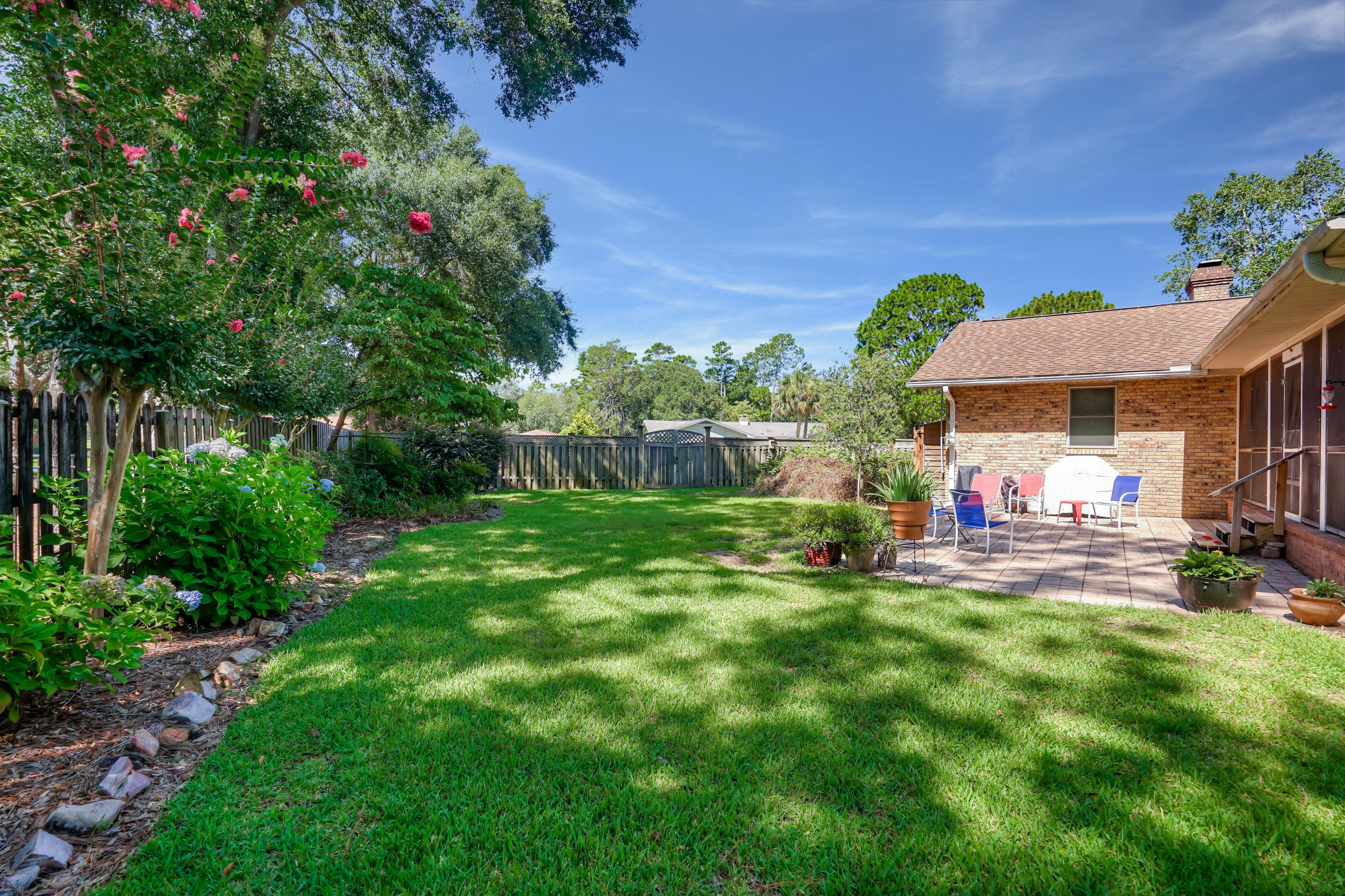 LA CHATEAU - Residential