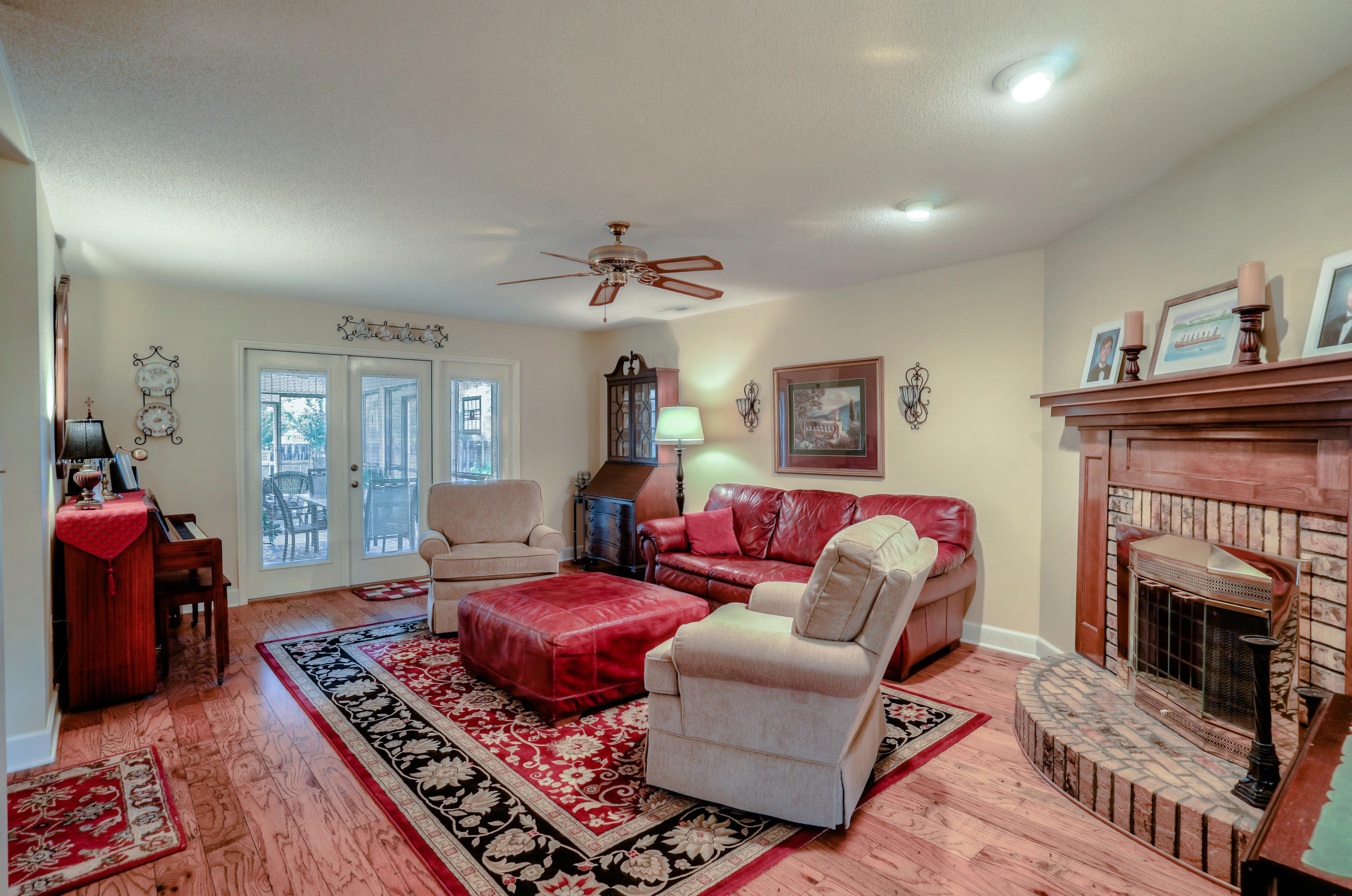 LA CHATEAU - Residential