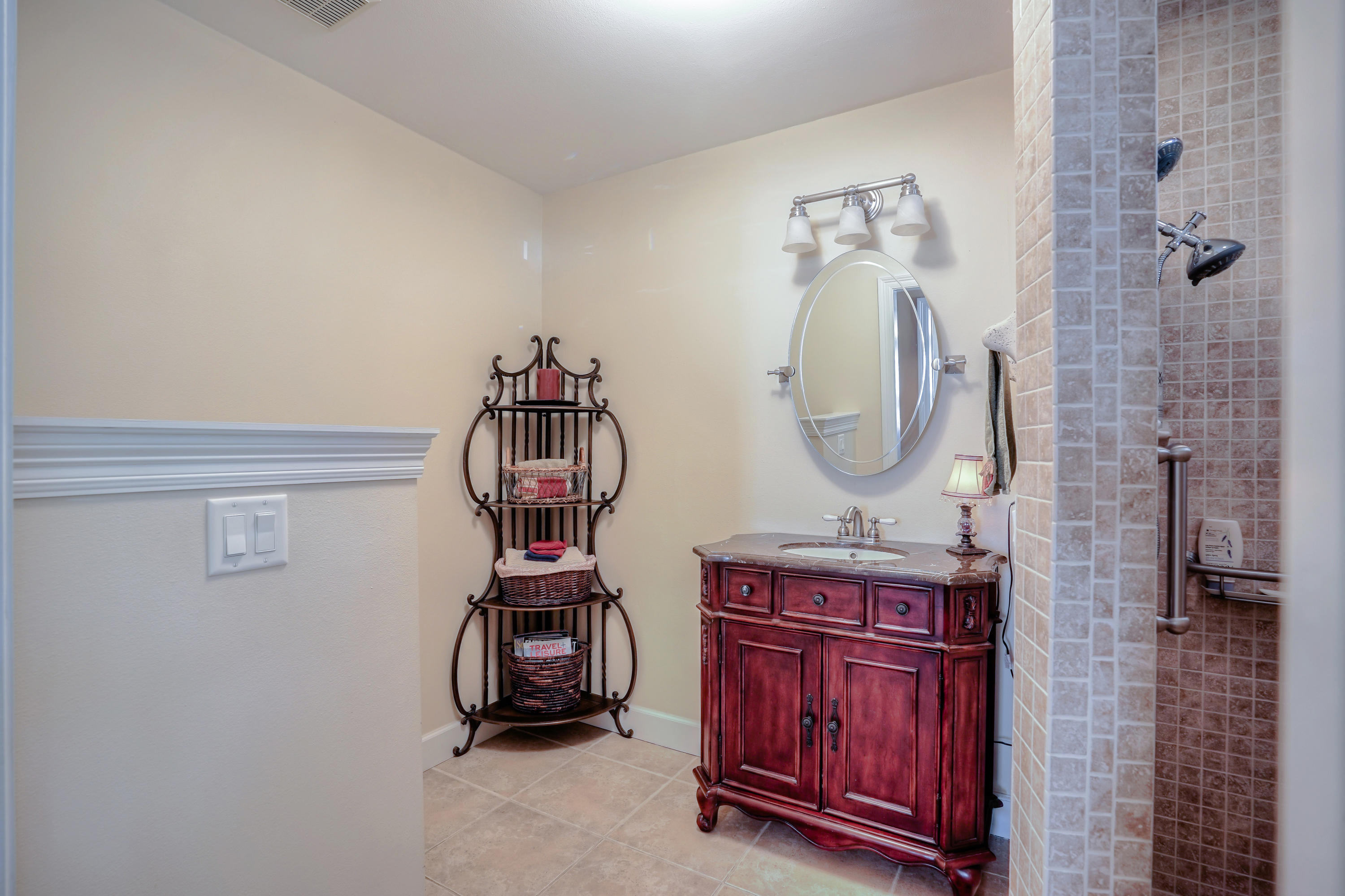 LA CHATEAU - Residential