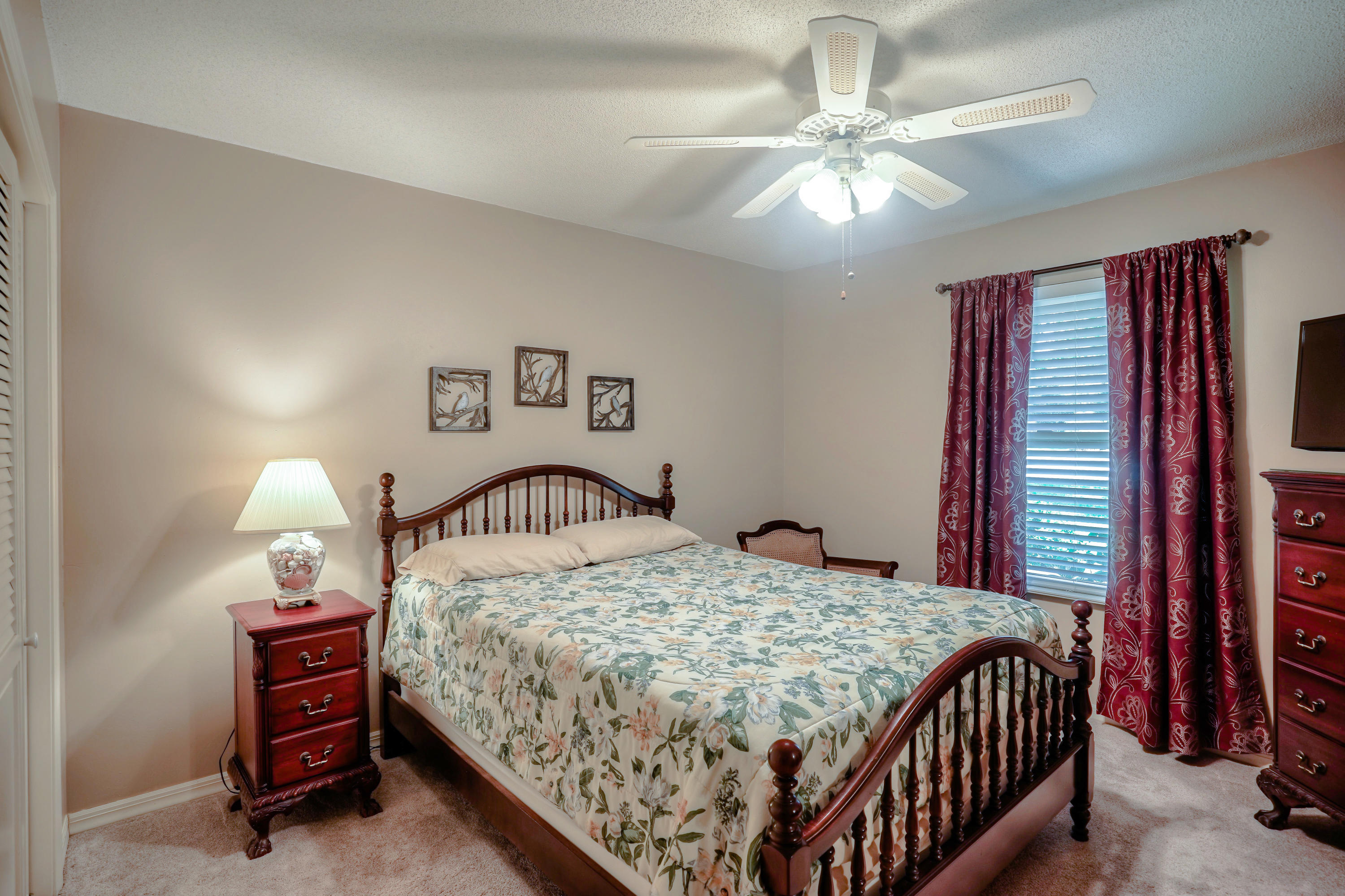 LA CHATEAU - Residential