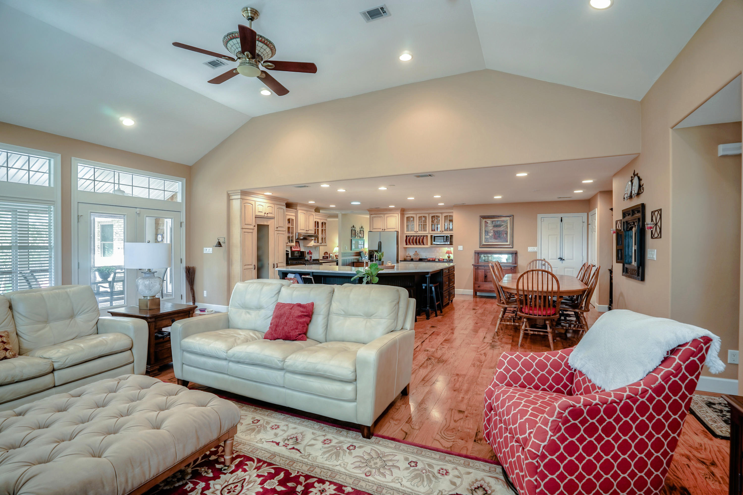 LA CHATEAU - Residential