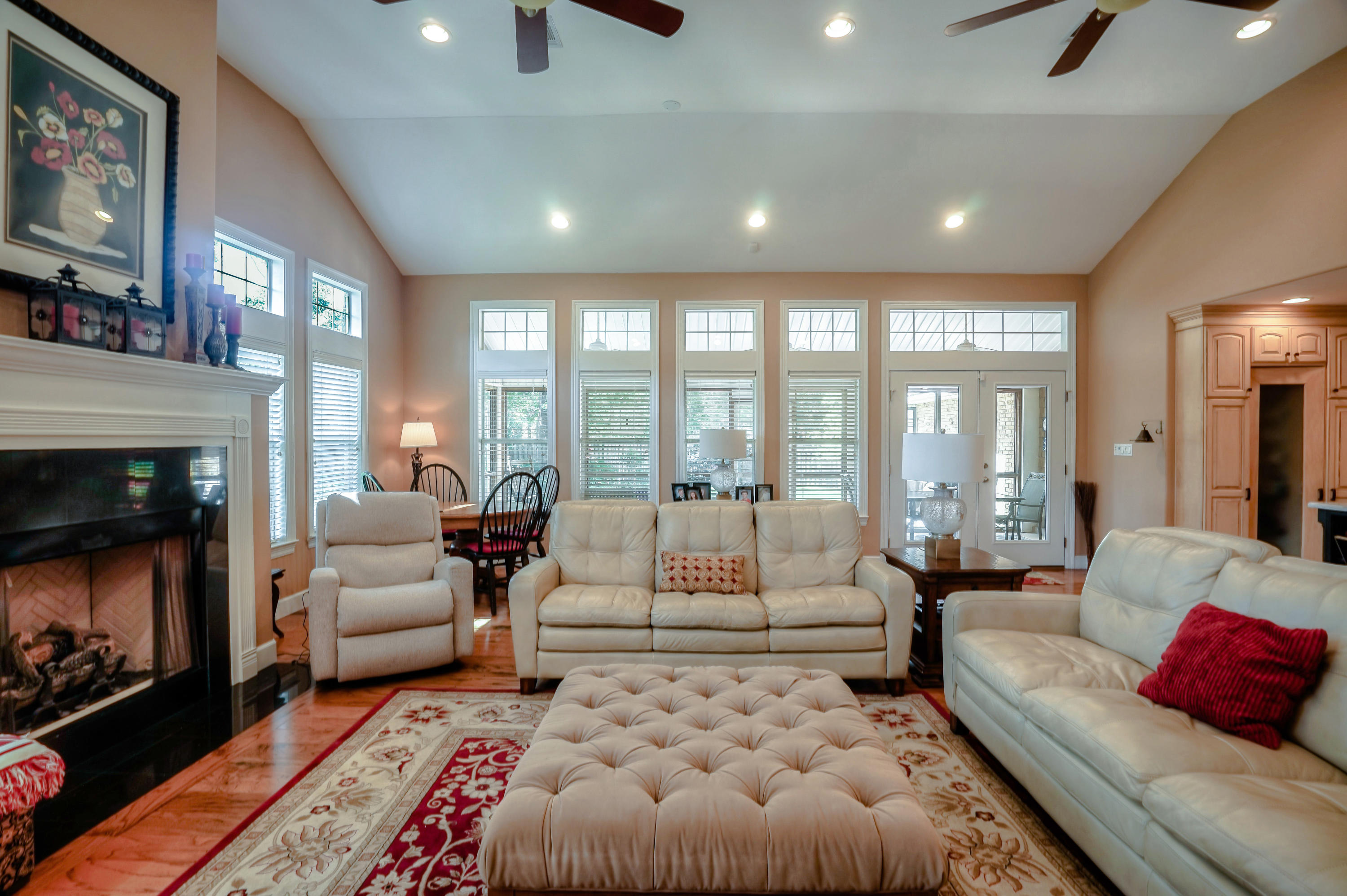 LA CHATEAU - Residential